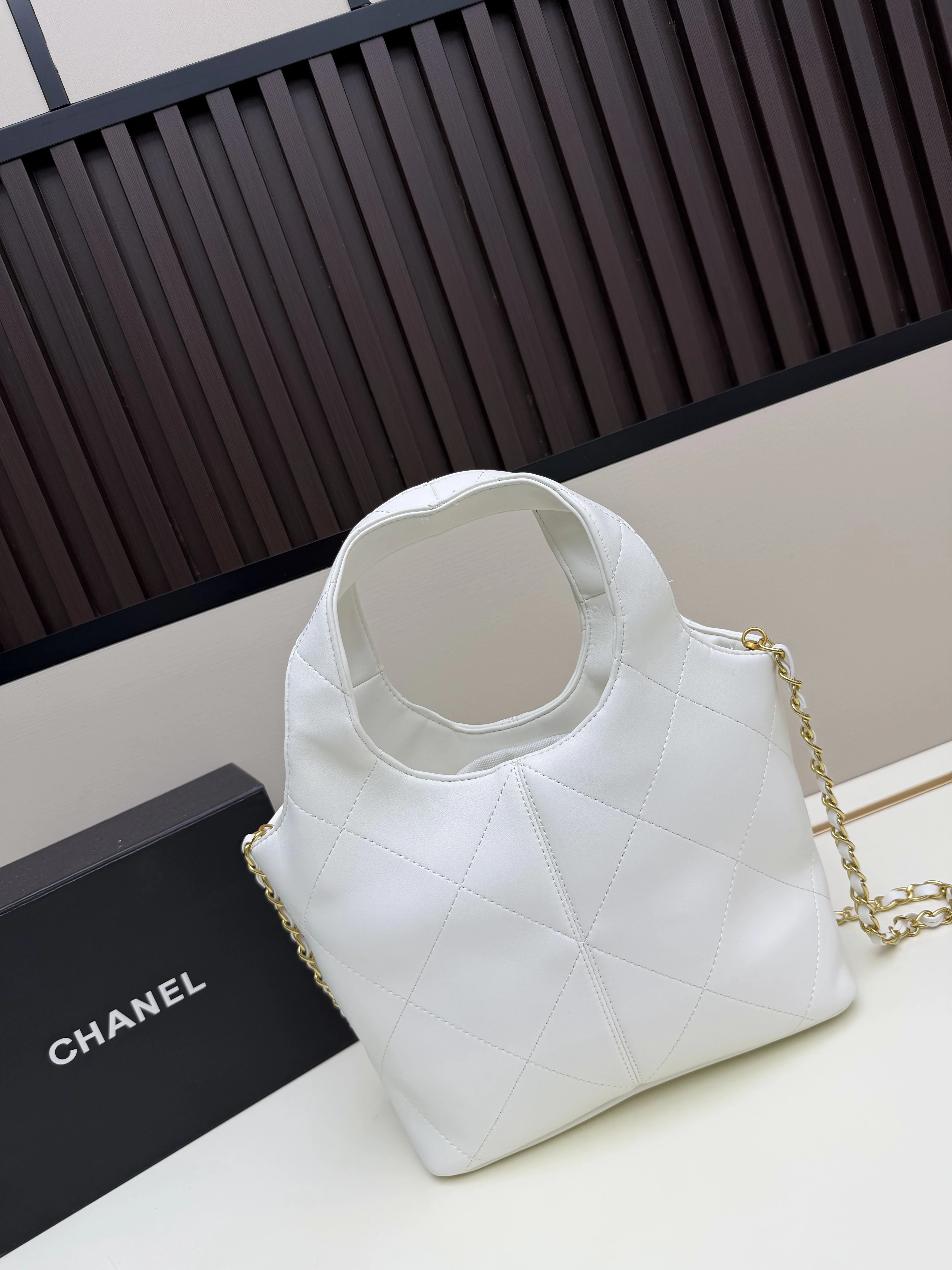 26P Series Quilted Hobo Bag
