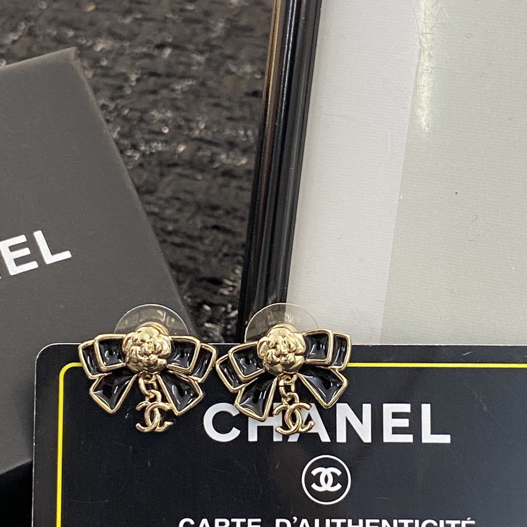 Chanel Earring