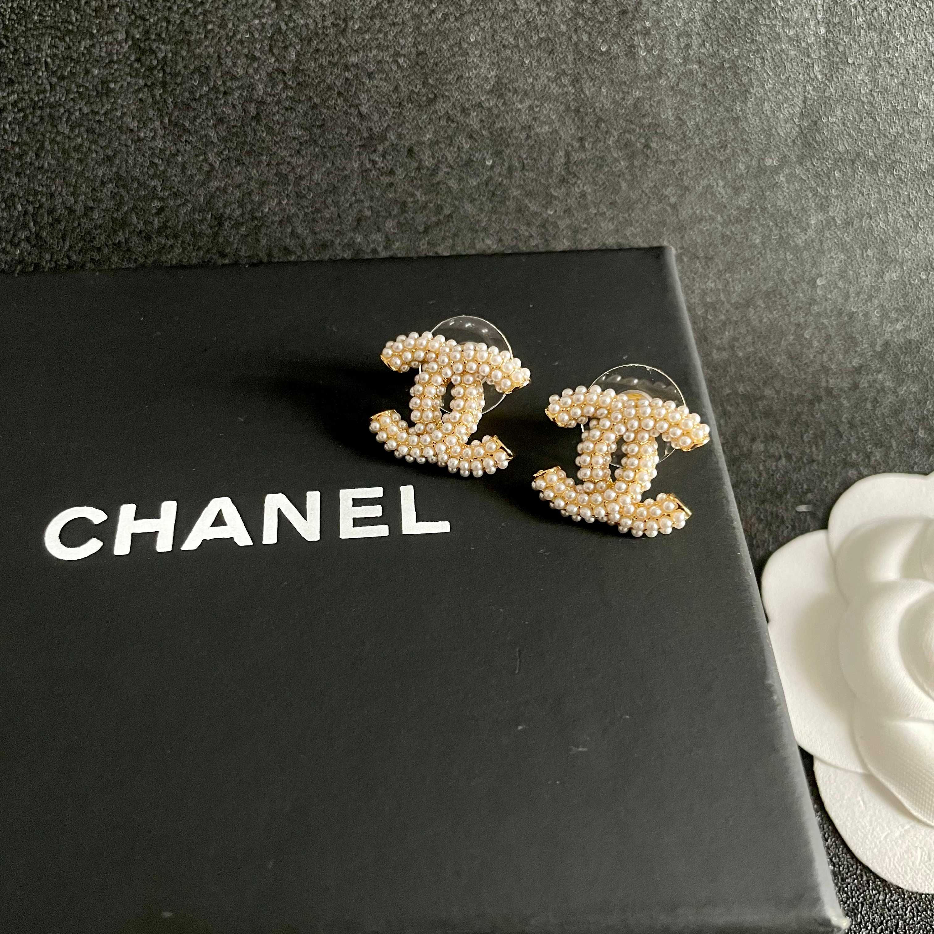 Chanel Earring
