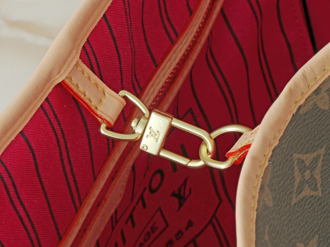 Neverfull Bandoulière Inside Out