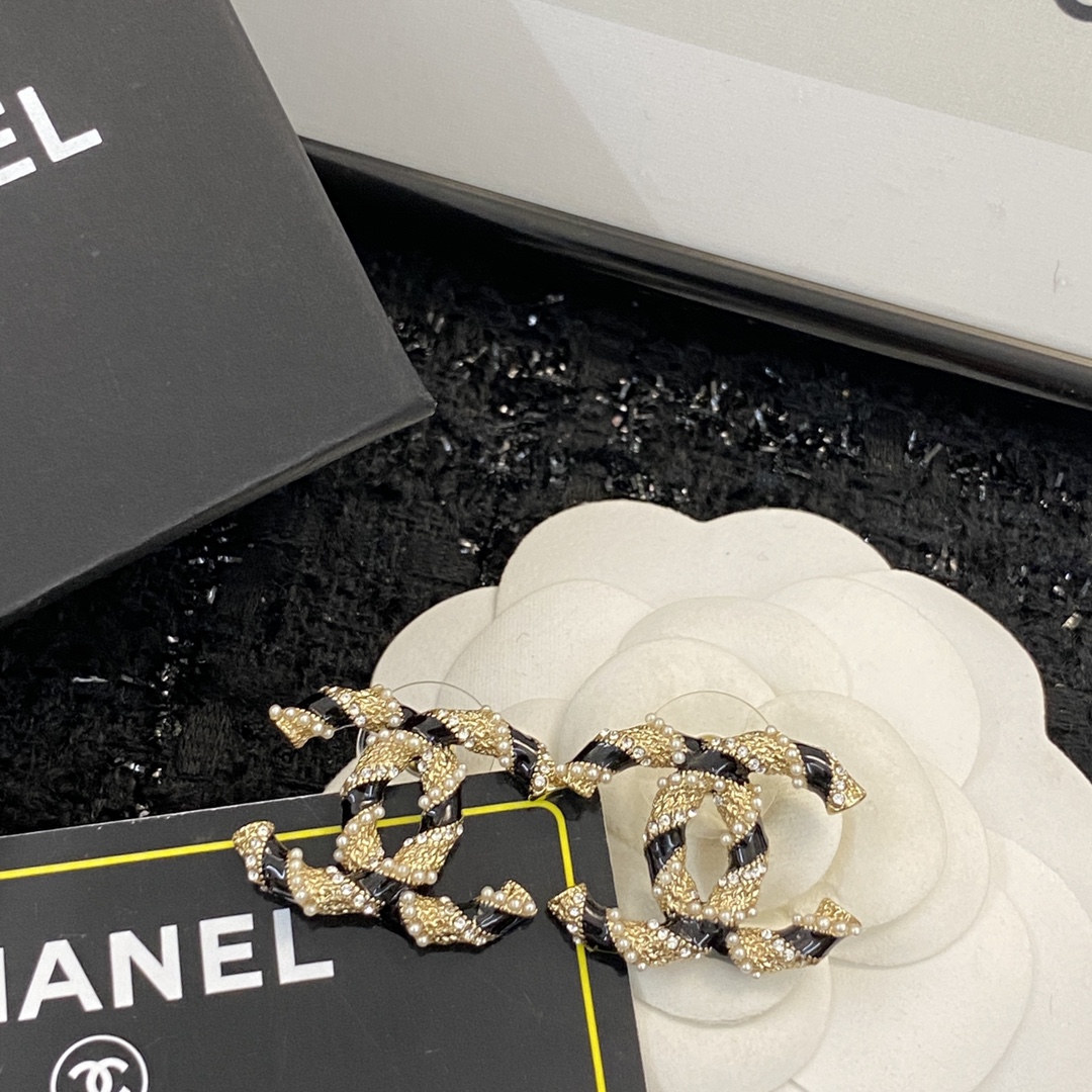 Chanel Earring