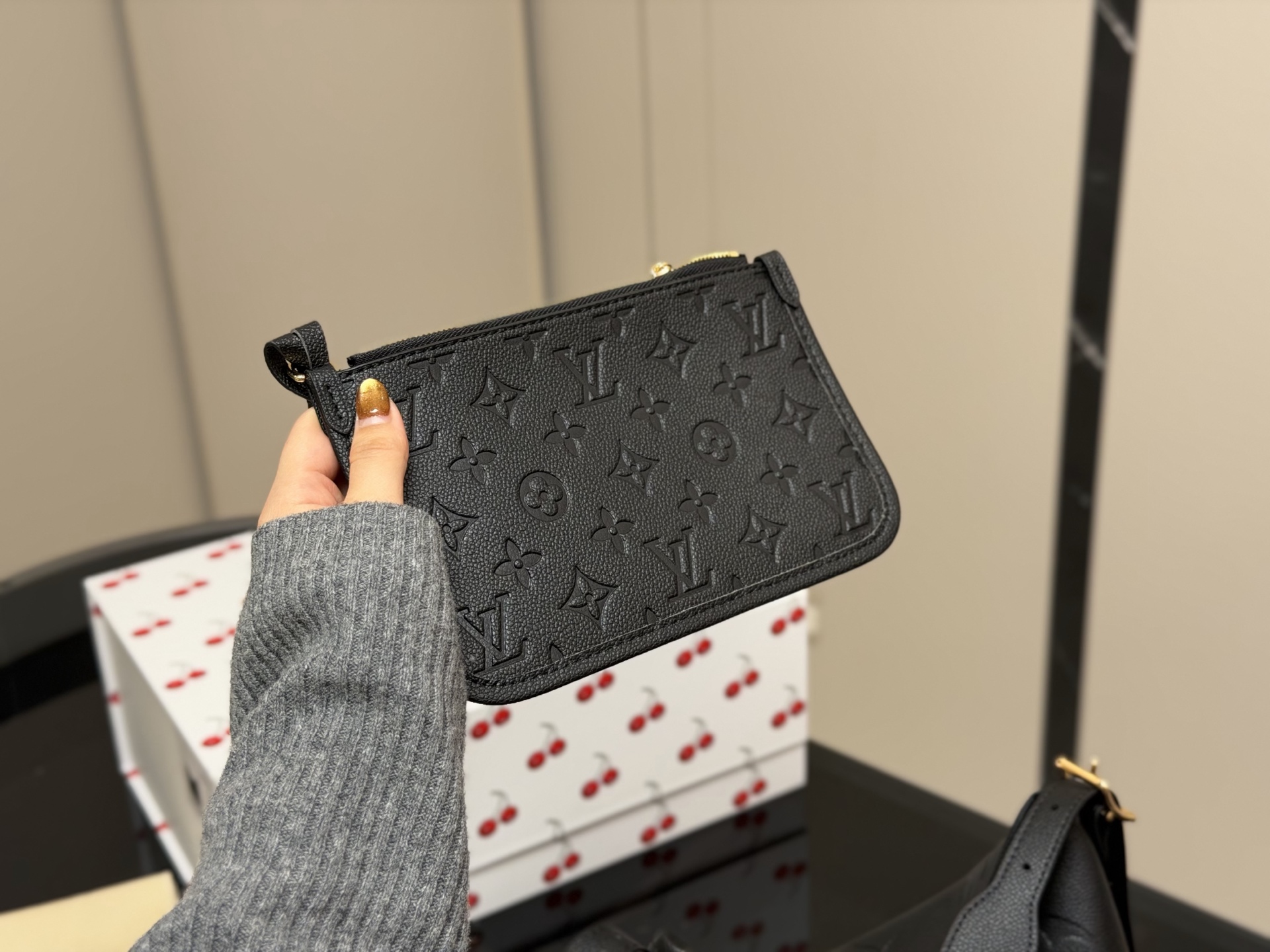 Lv CarryAll