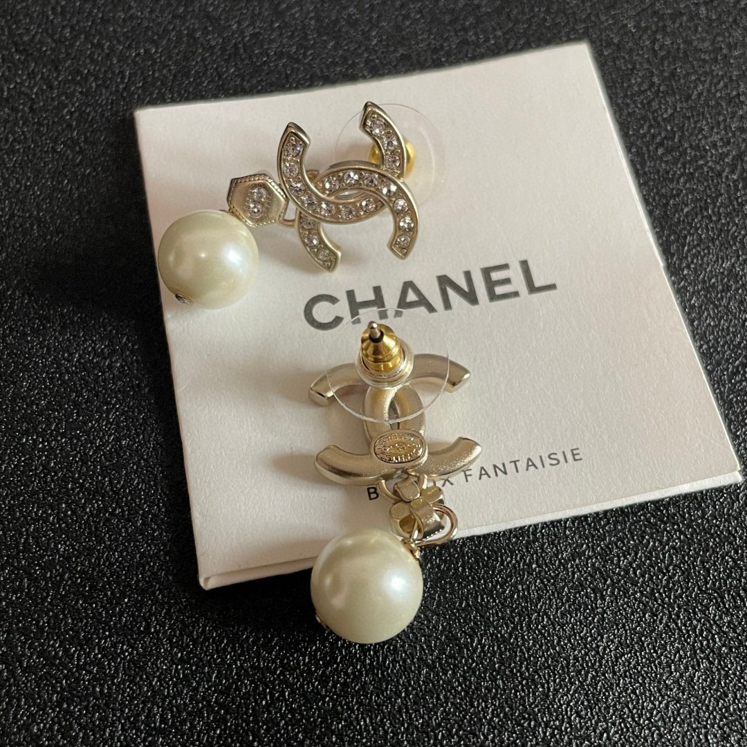 Chanel Earring