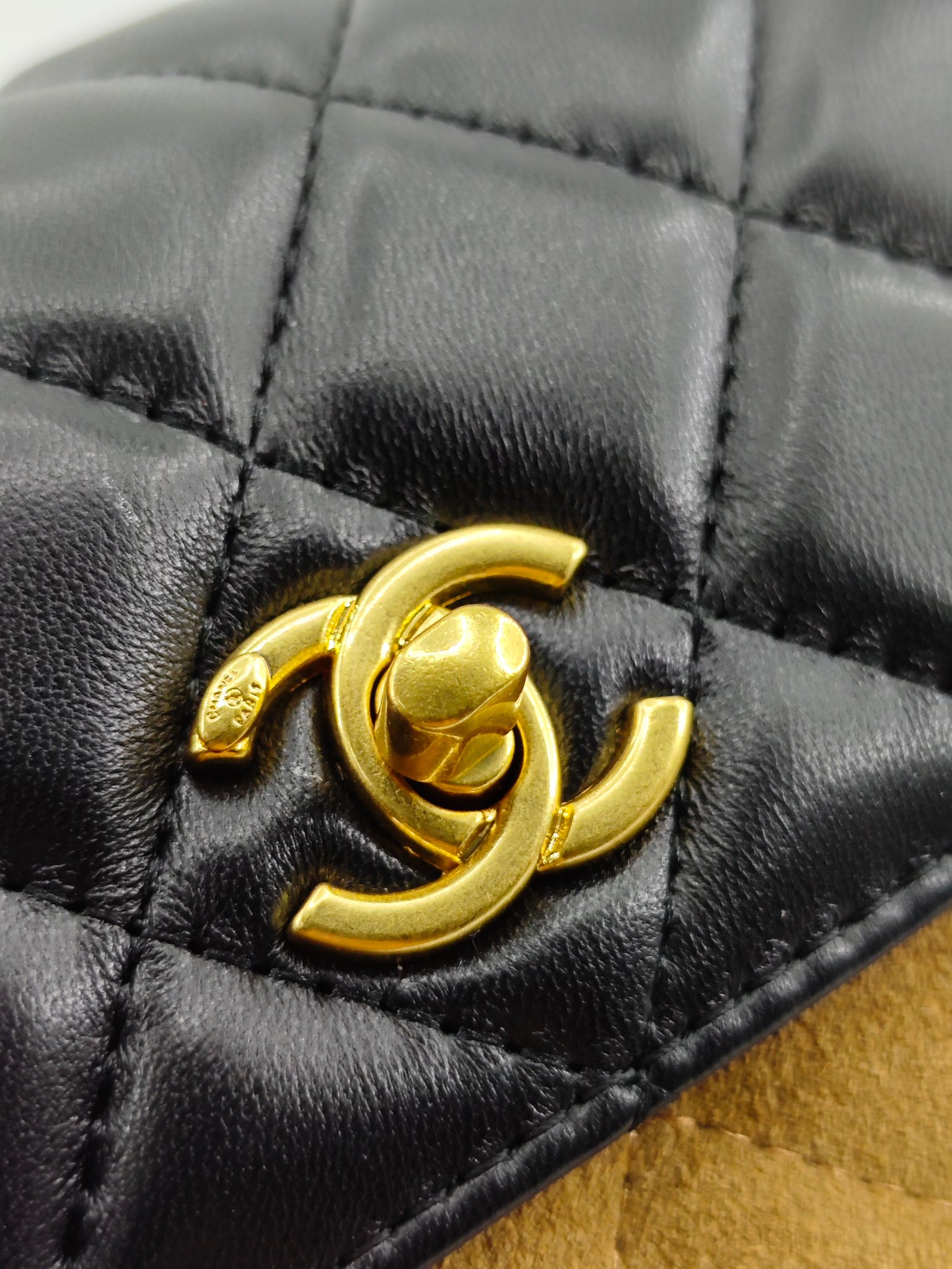 Chanel 25a Crossbody Bag