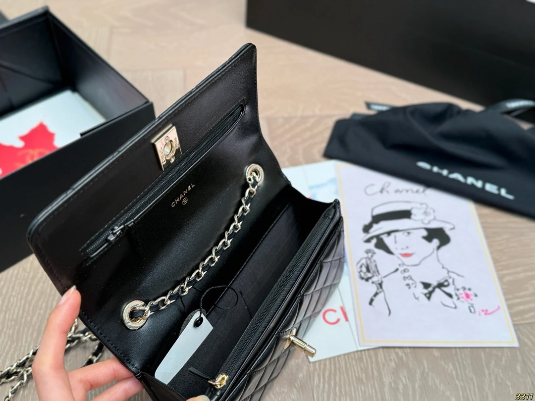 Chanel Trendy Woc
