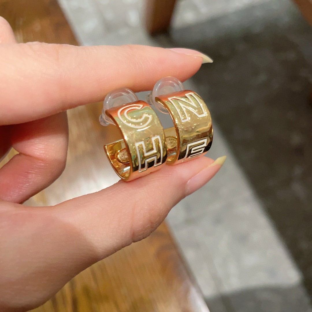 Chanel Earring 6