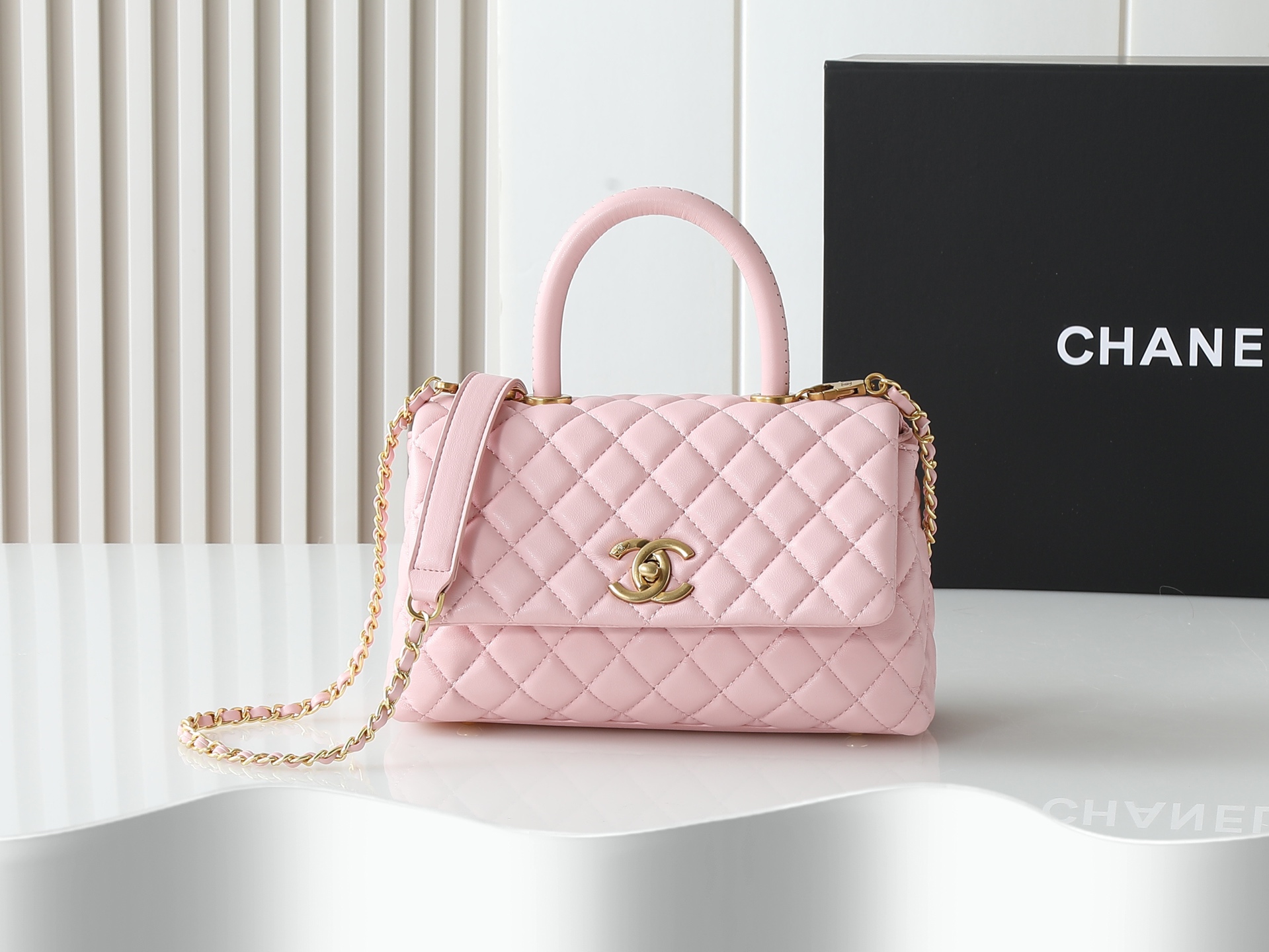Chanel Cocohandle