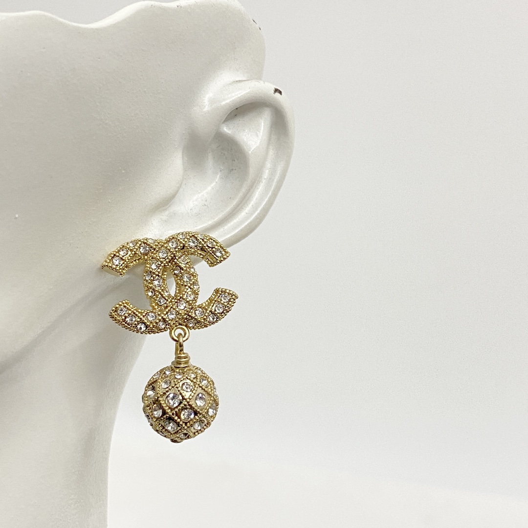 Chanel Earring