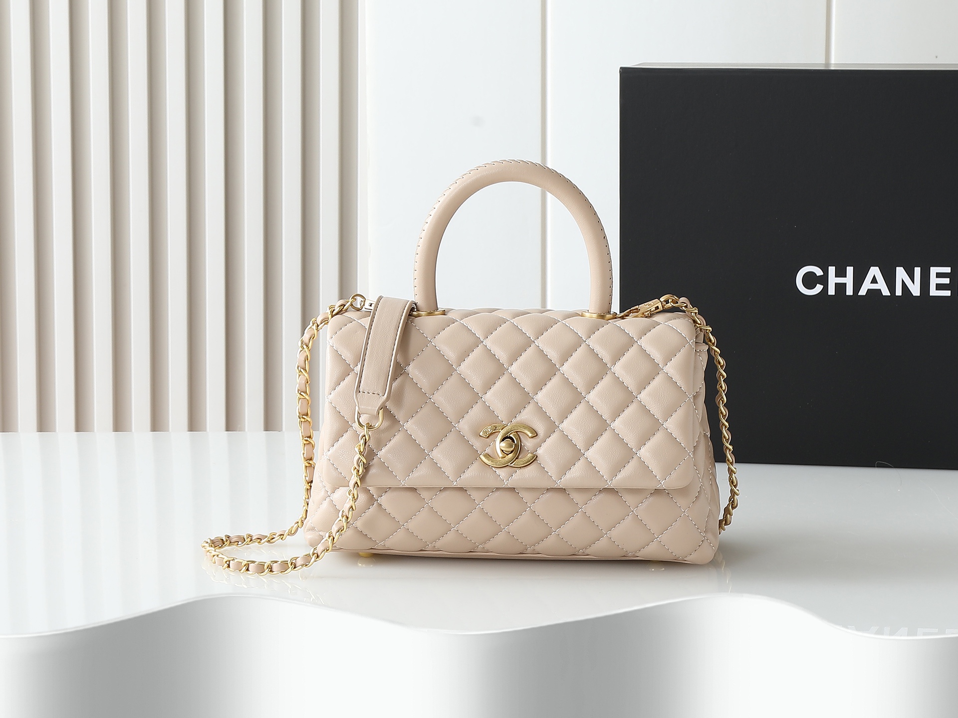 Chanel Cocohandle