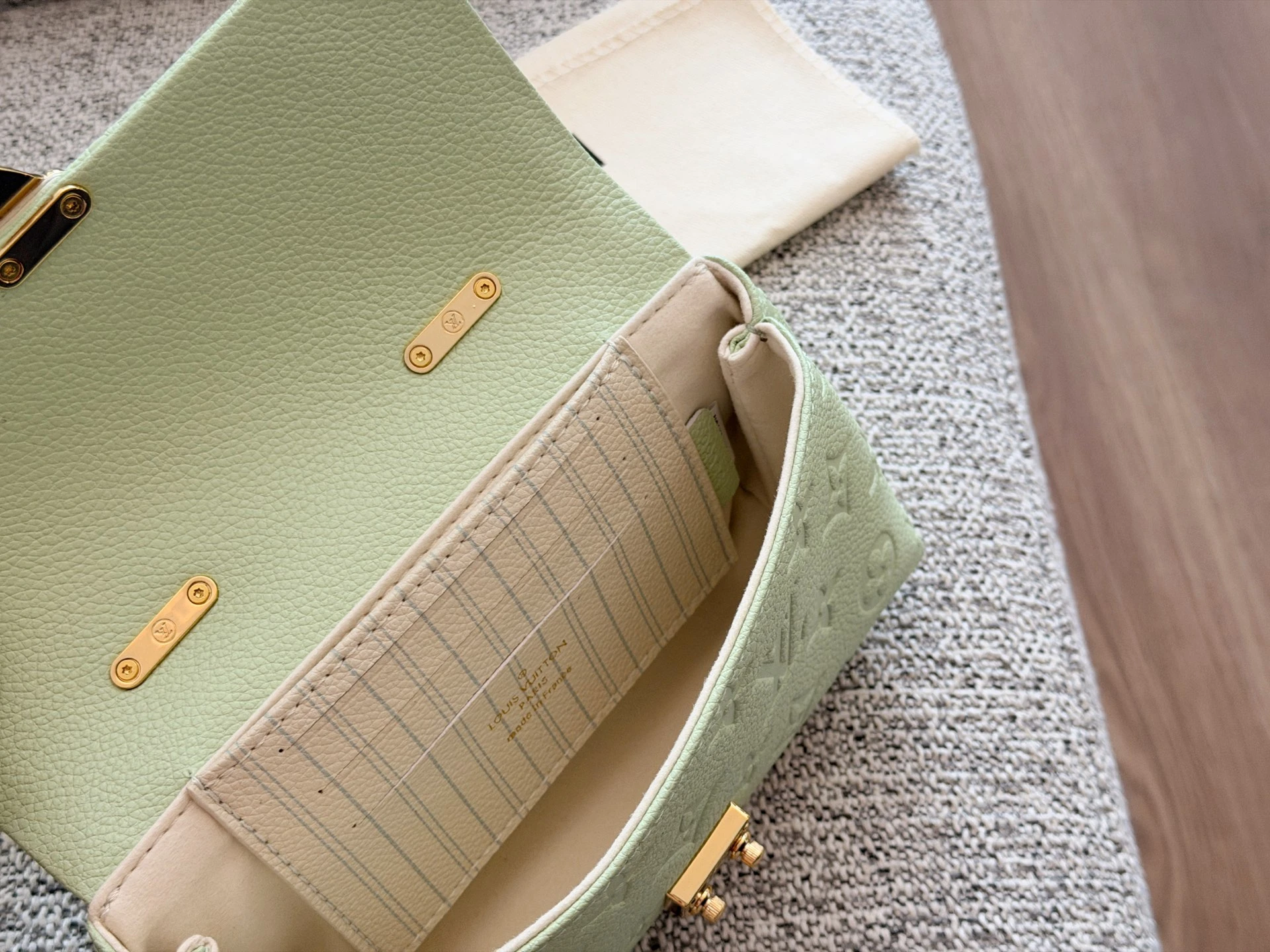 lv nano madeleine