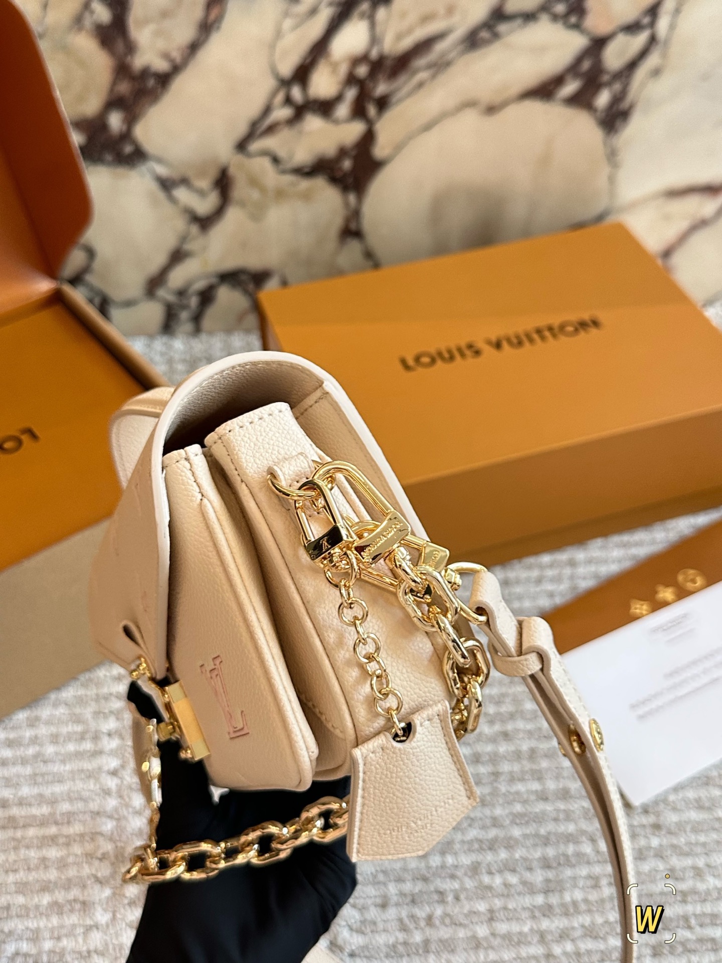 LV Metis