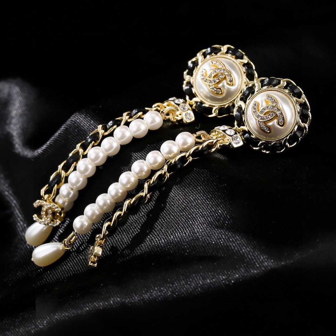 Chanel Earring