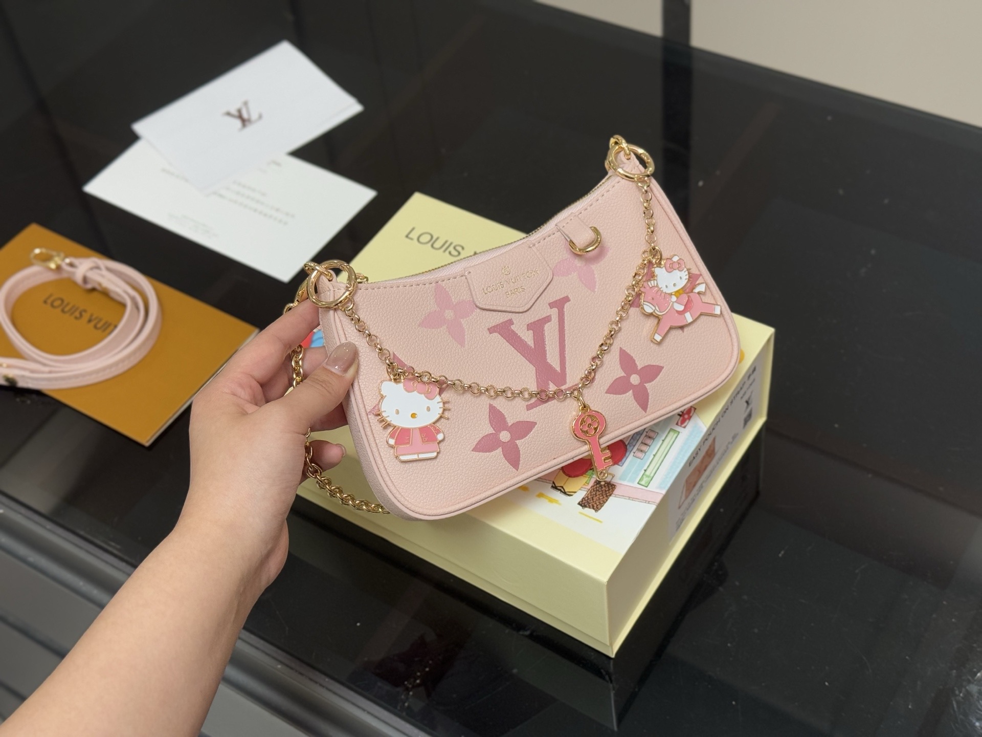 LV Easy Pouch