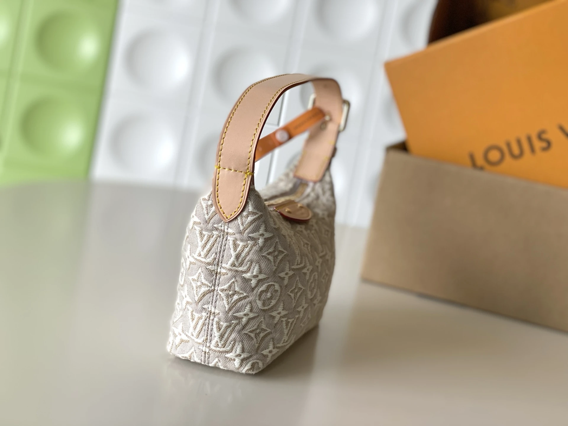 Louis Vuitton mini moom