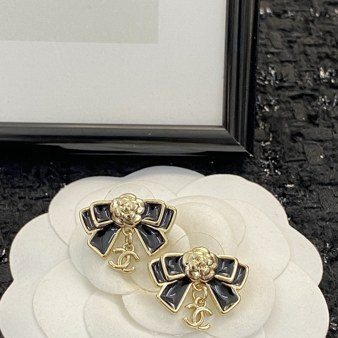 Chanel Earring