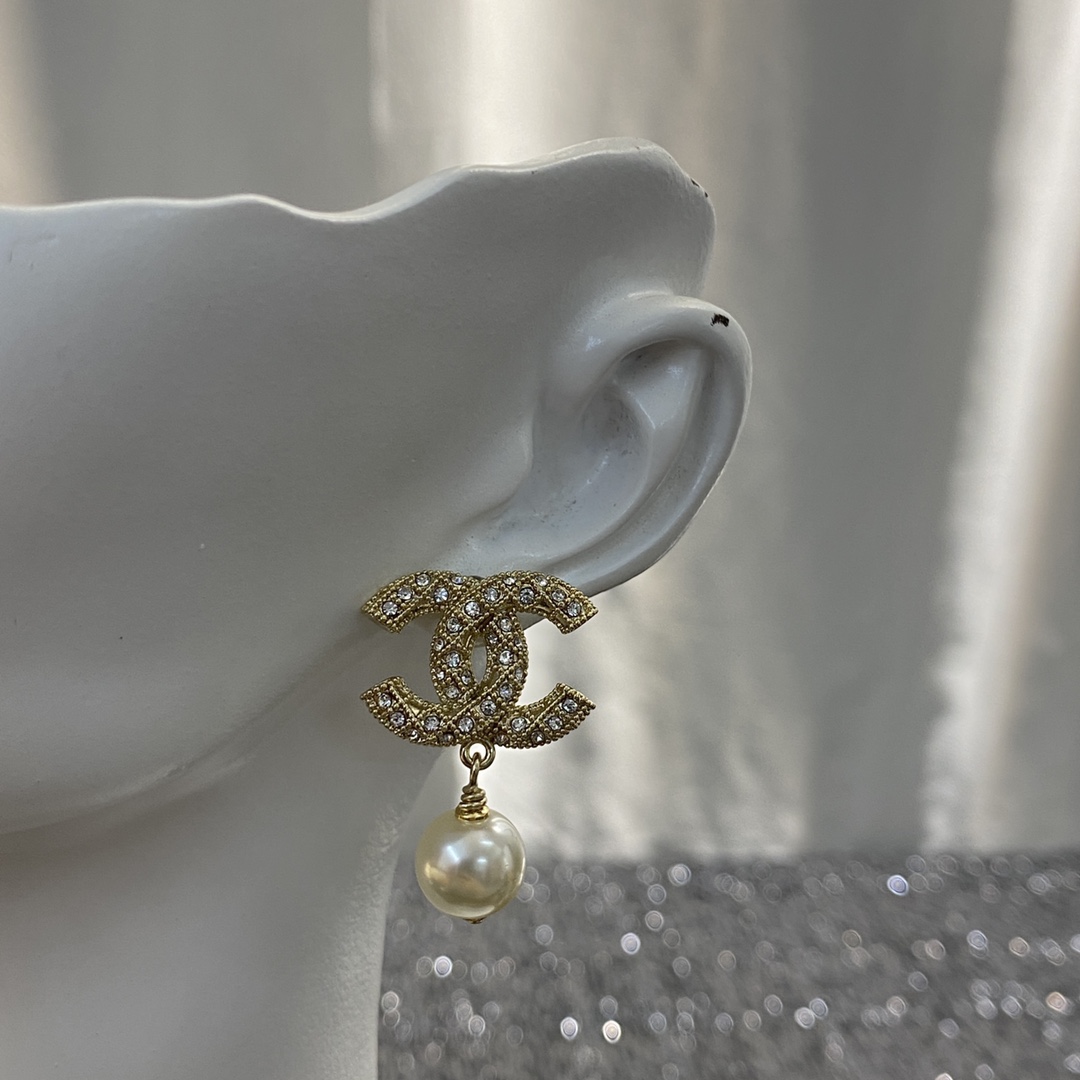 Chanel Earring