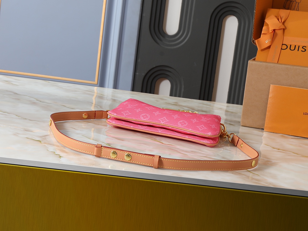 Liv Pochette