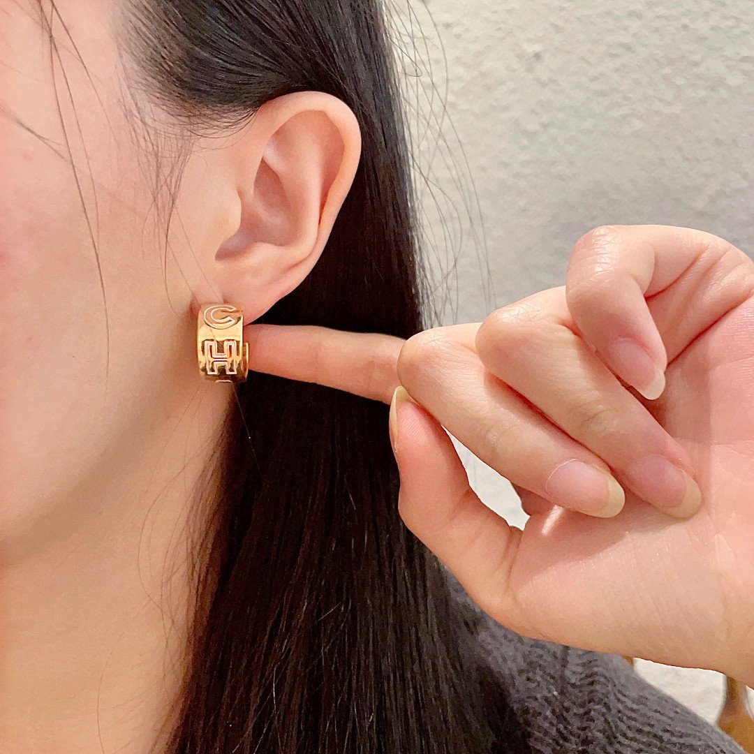 Chanel Earring 6