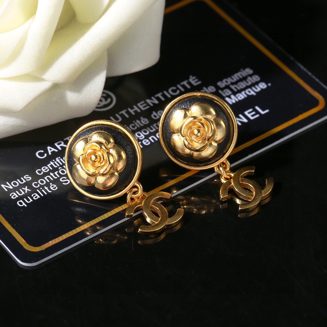 Chanel Earring