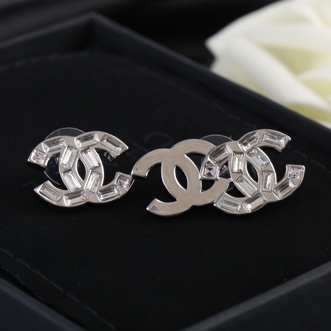 Chanel Earring