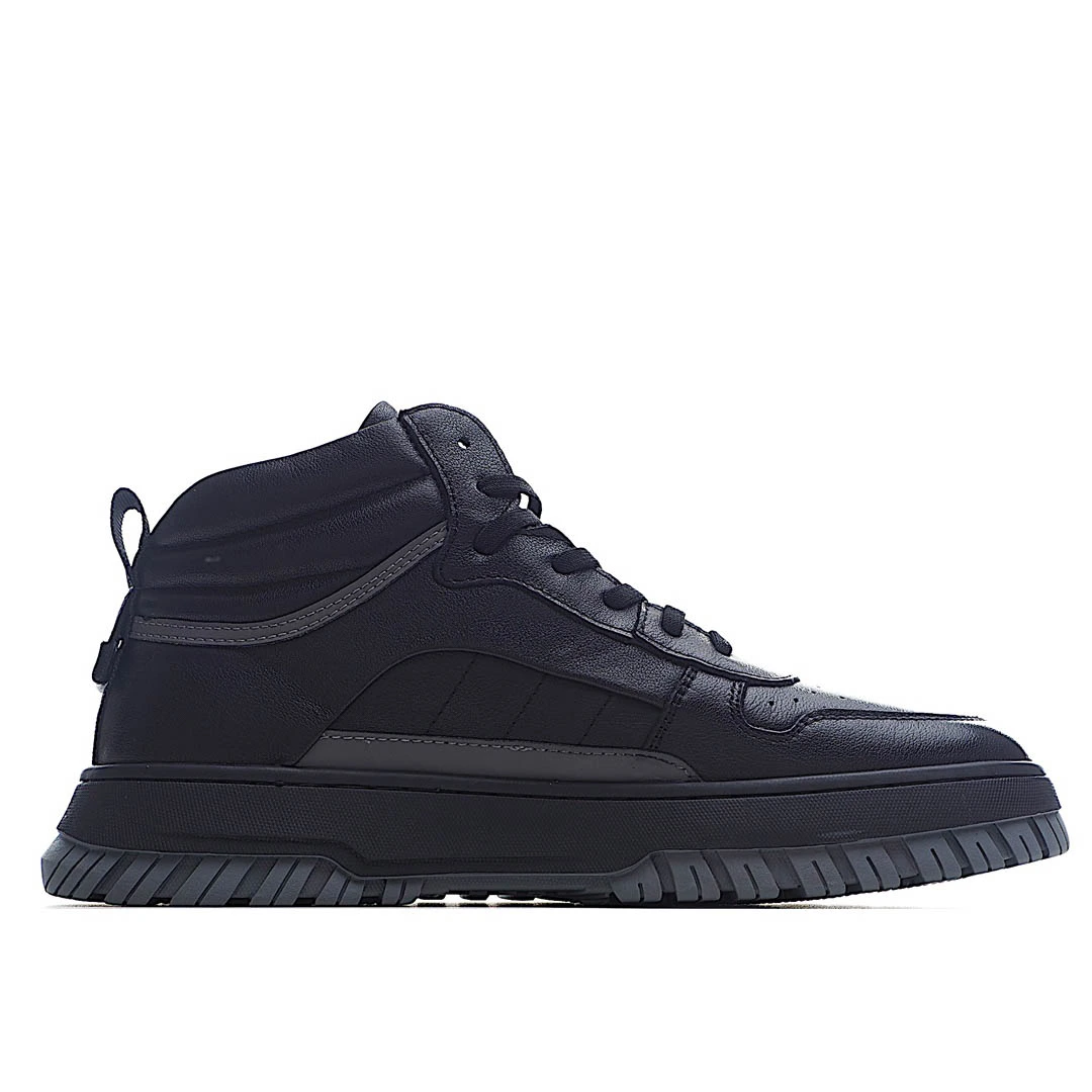 Gucci Distressed Screener sneaker