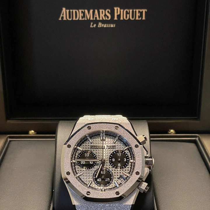 ROYAL OAK SELFWINDING CHRONOGRAPH 26240BC.GG.1324BC.01 (AAAAA version)