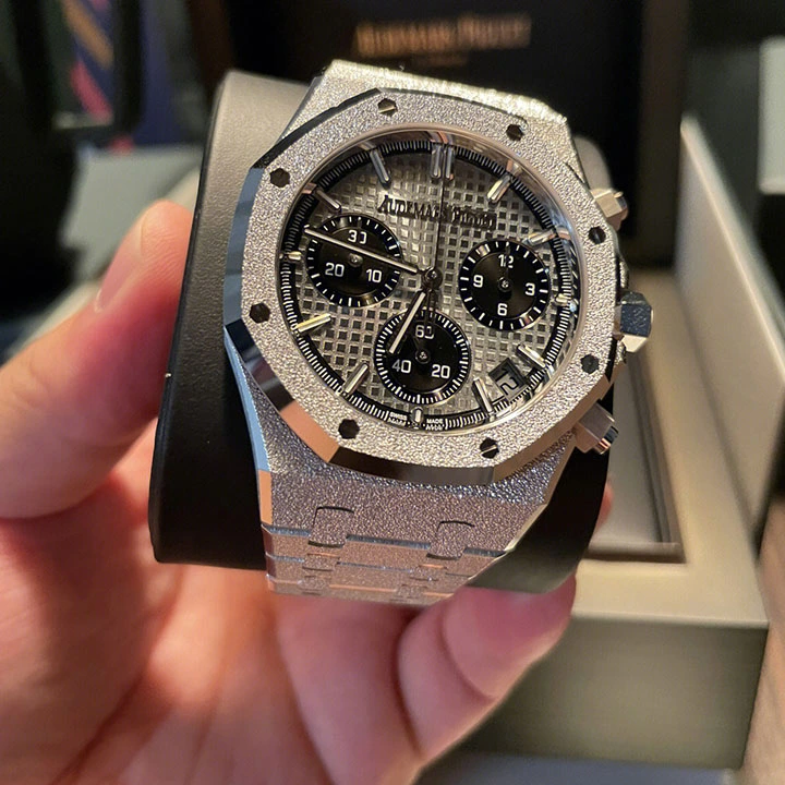 ROYAL OAK SELFWINDING CHRONOGRAPH 26240BC.GG.1324BC.01