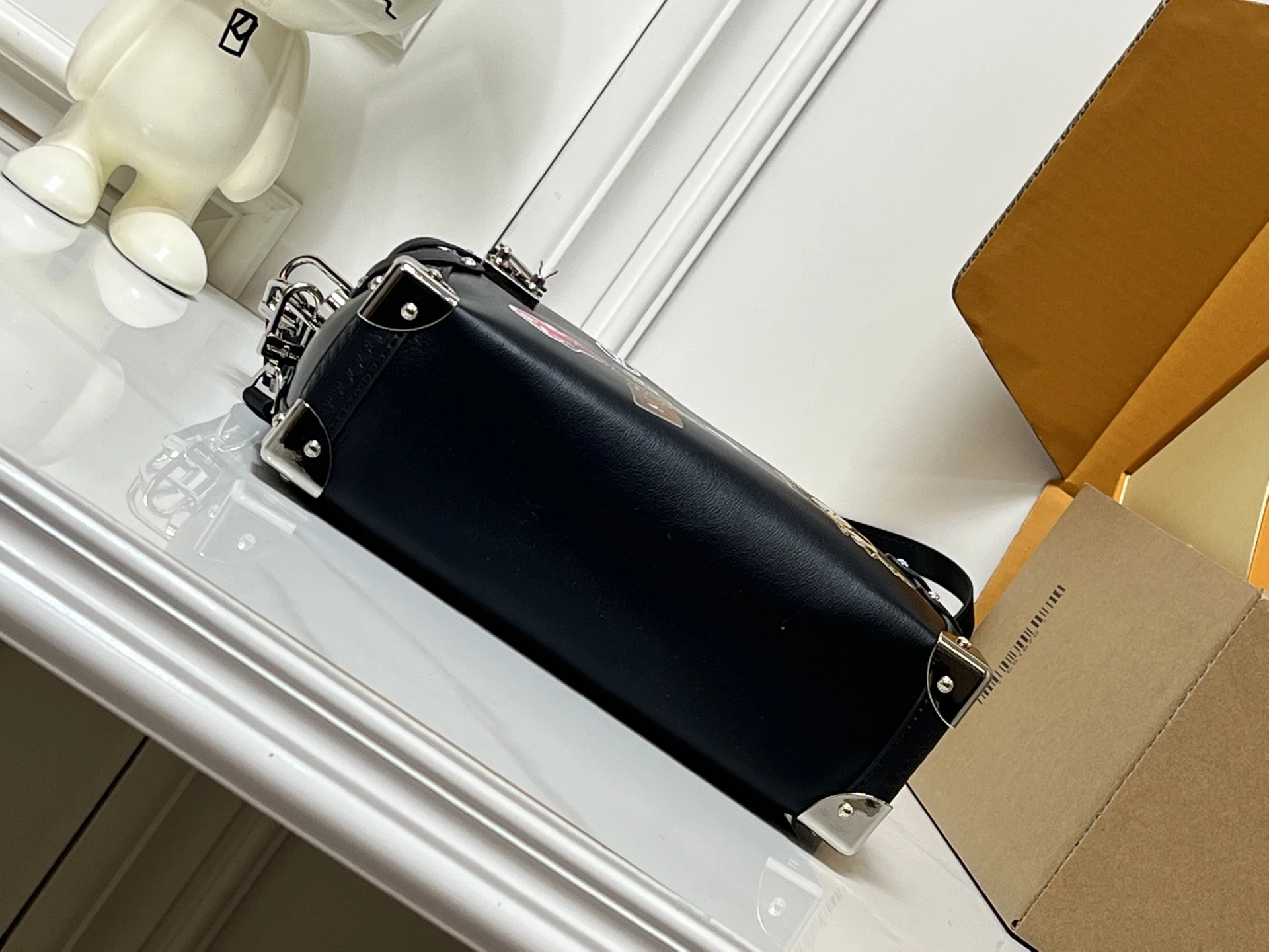 LV SIDE TRUNK
