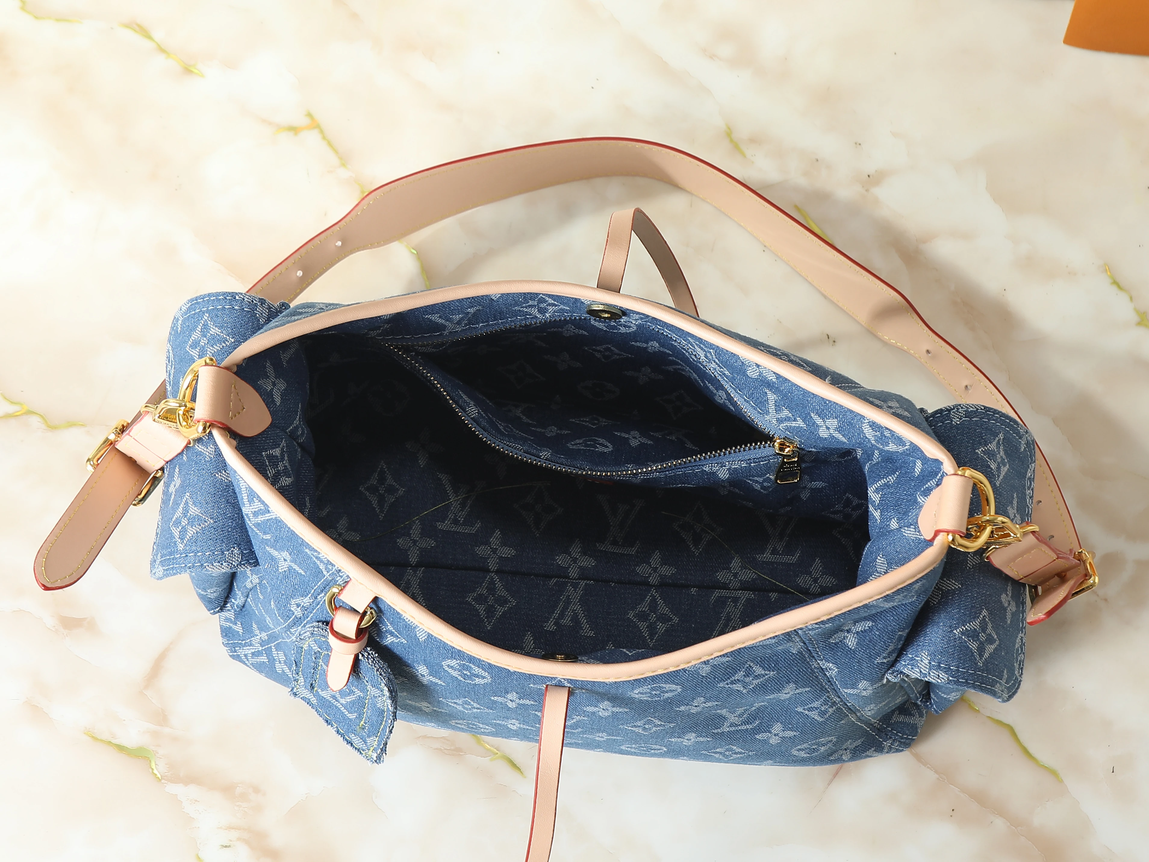 Carryall Cargo