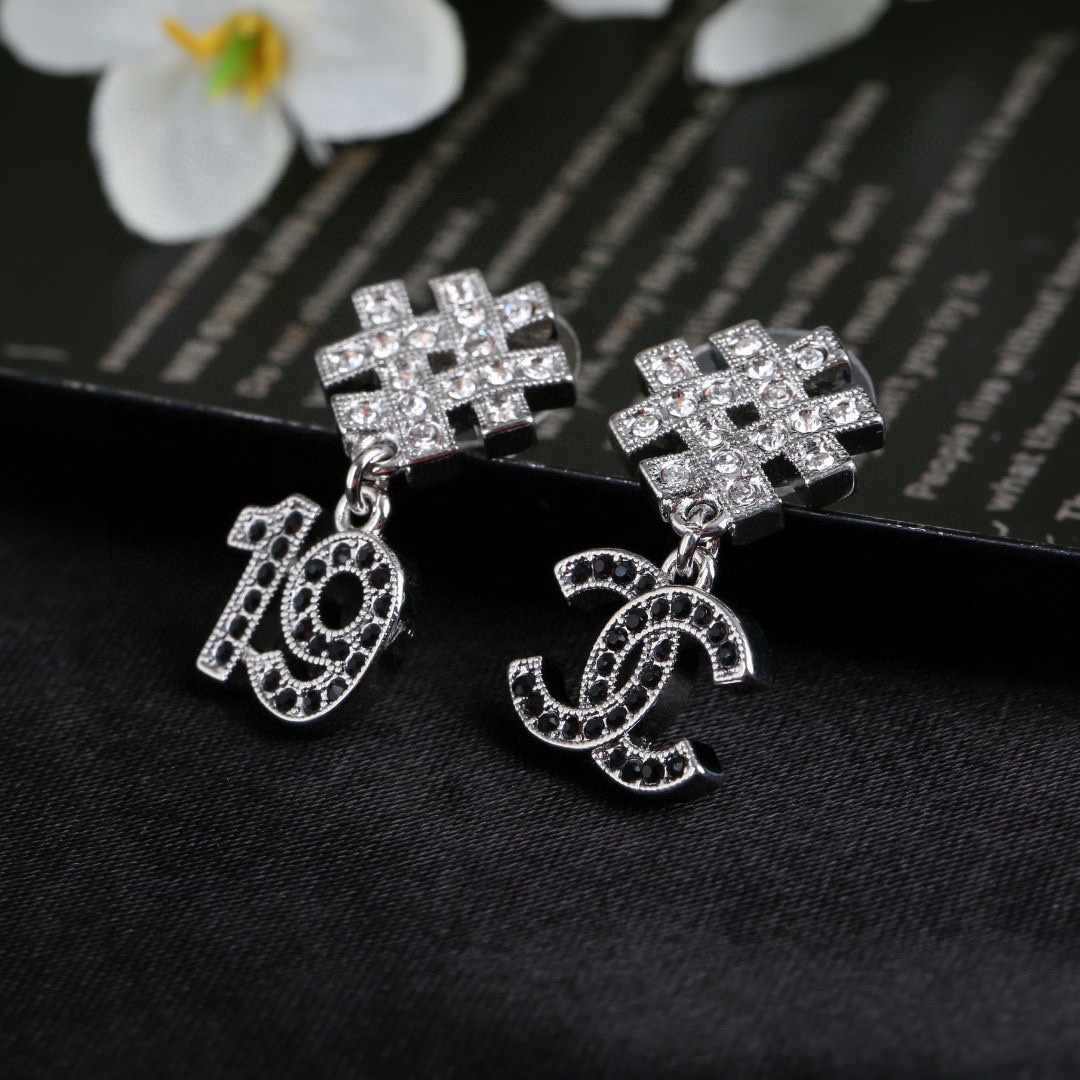 Chanel Earring