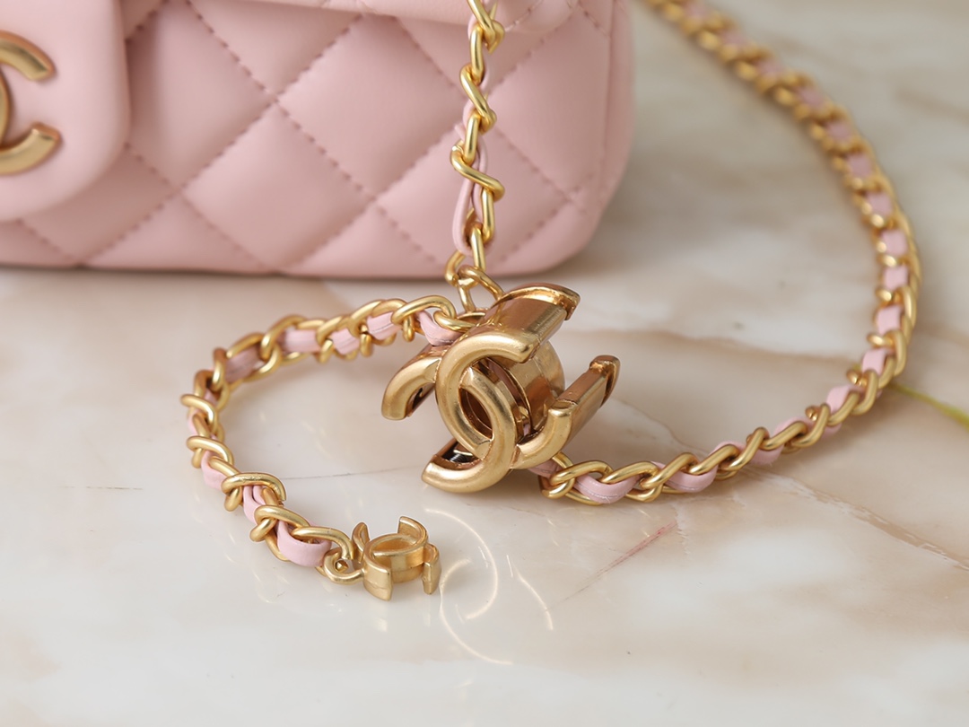 Chanel 25B Classic Flap
