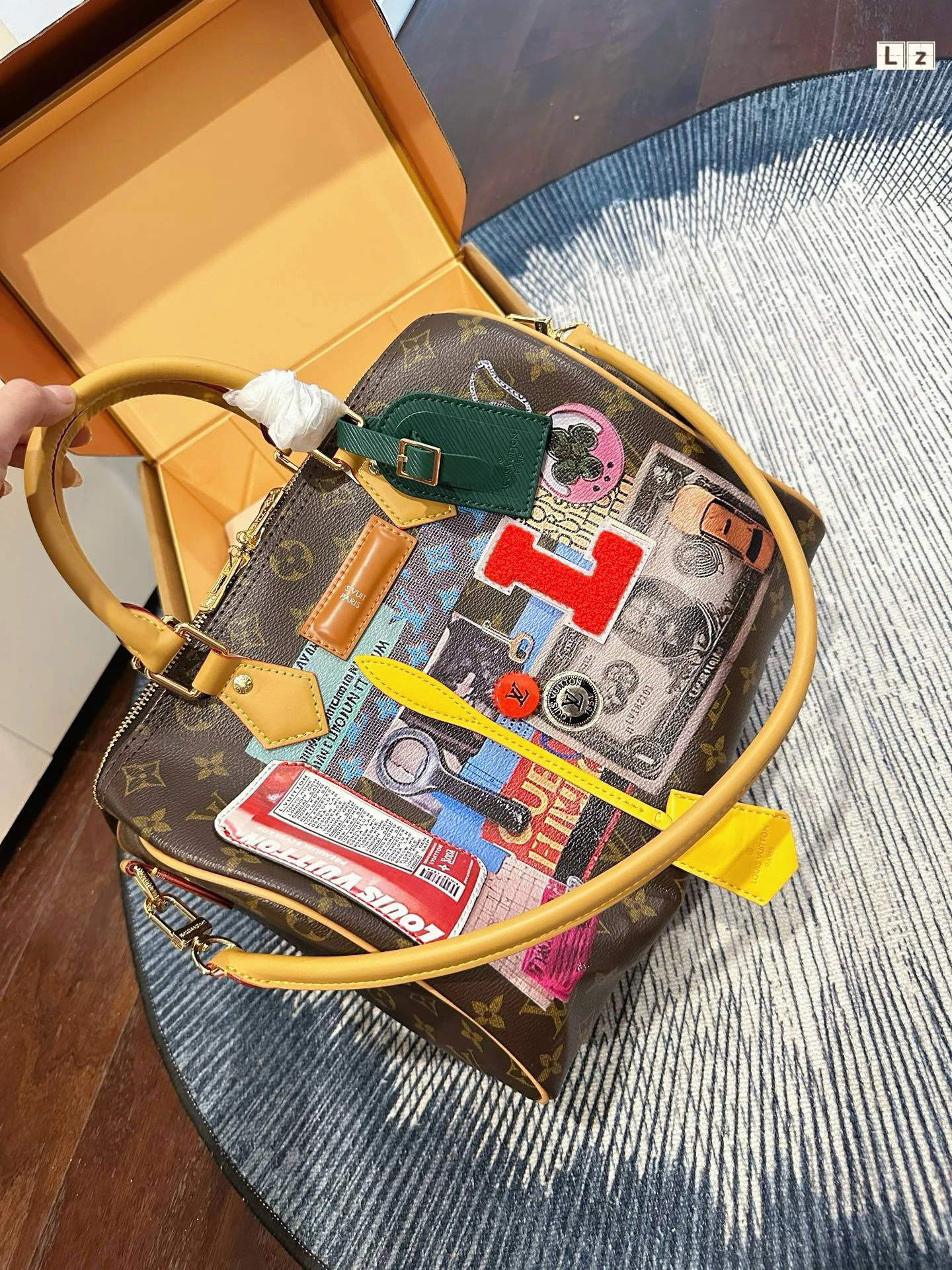 LV Keepall Bandouliere 30