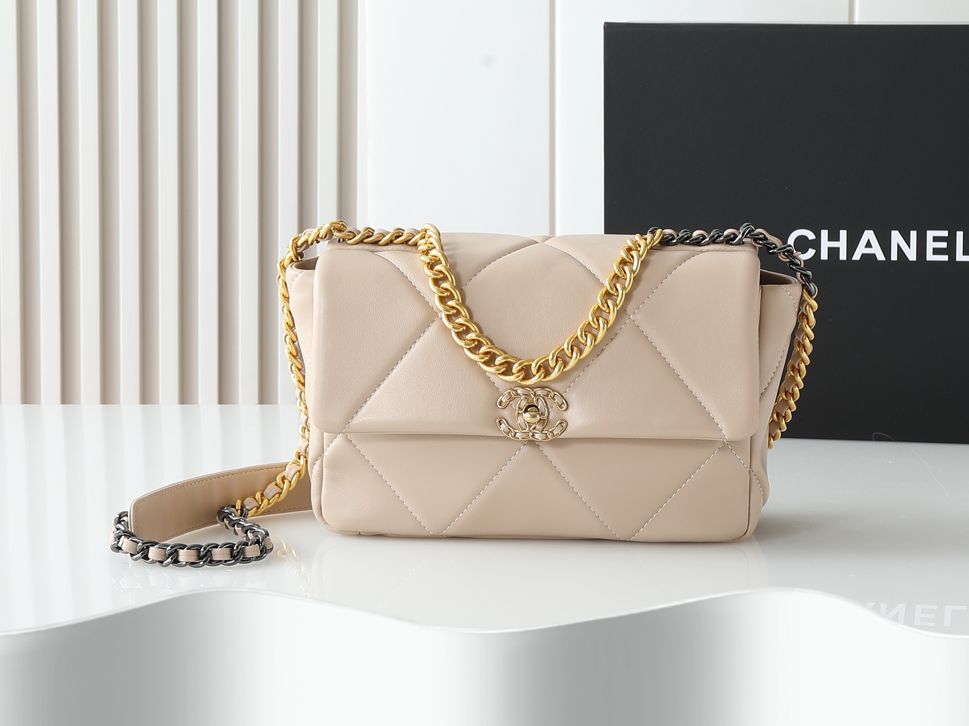 Chanel 19Bag