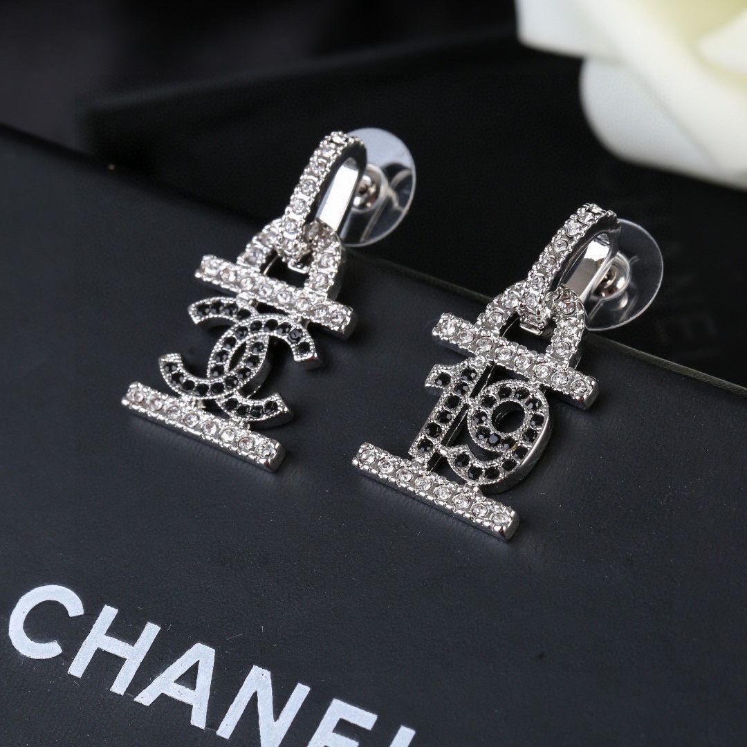 Chanel Earring