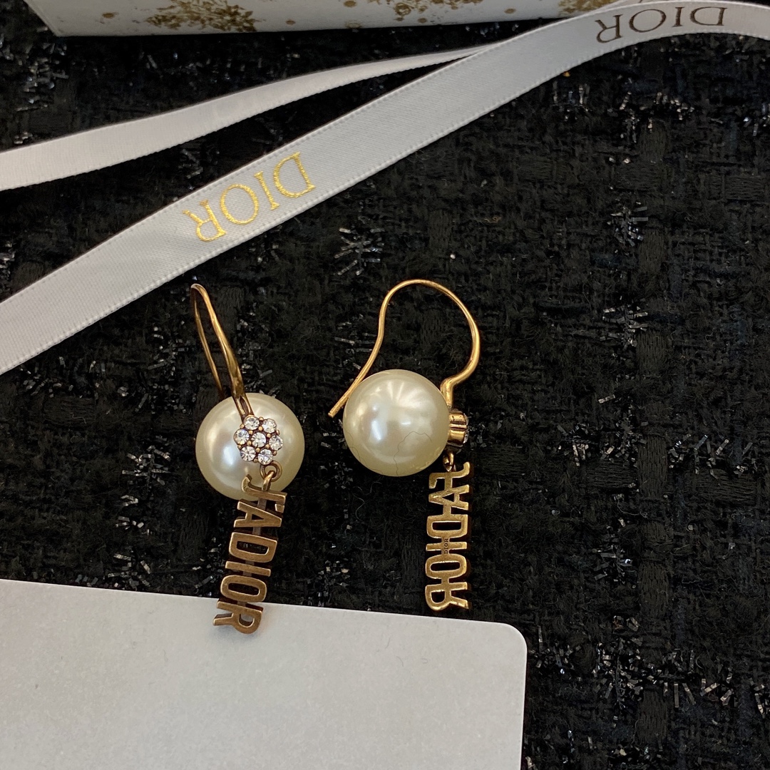 Dior Earring