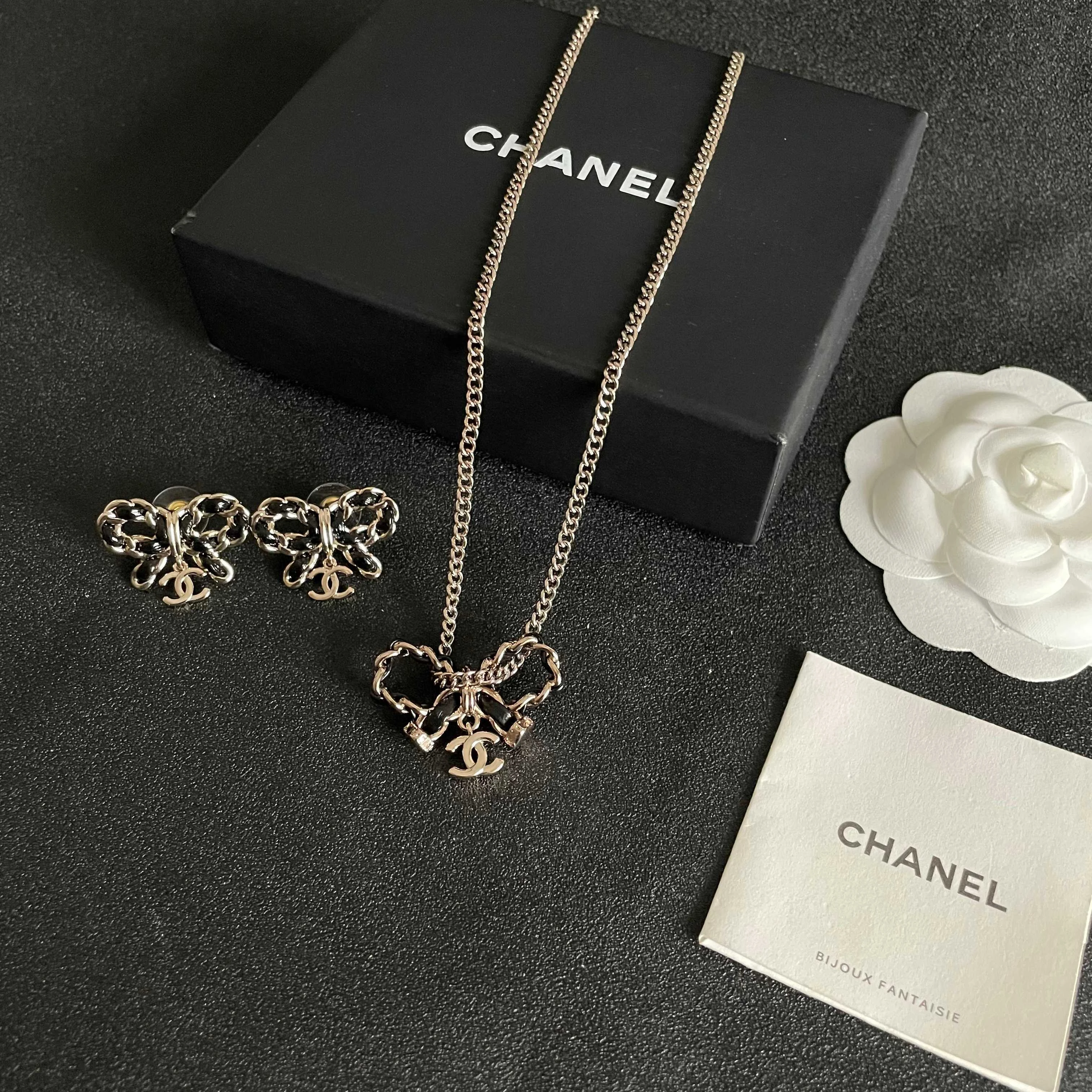 Chanel Earring
