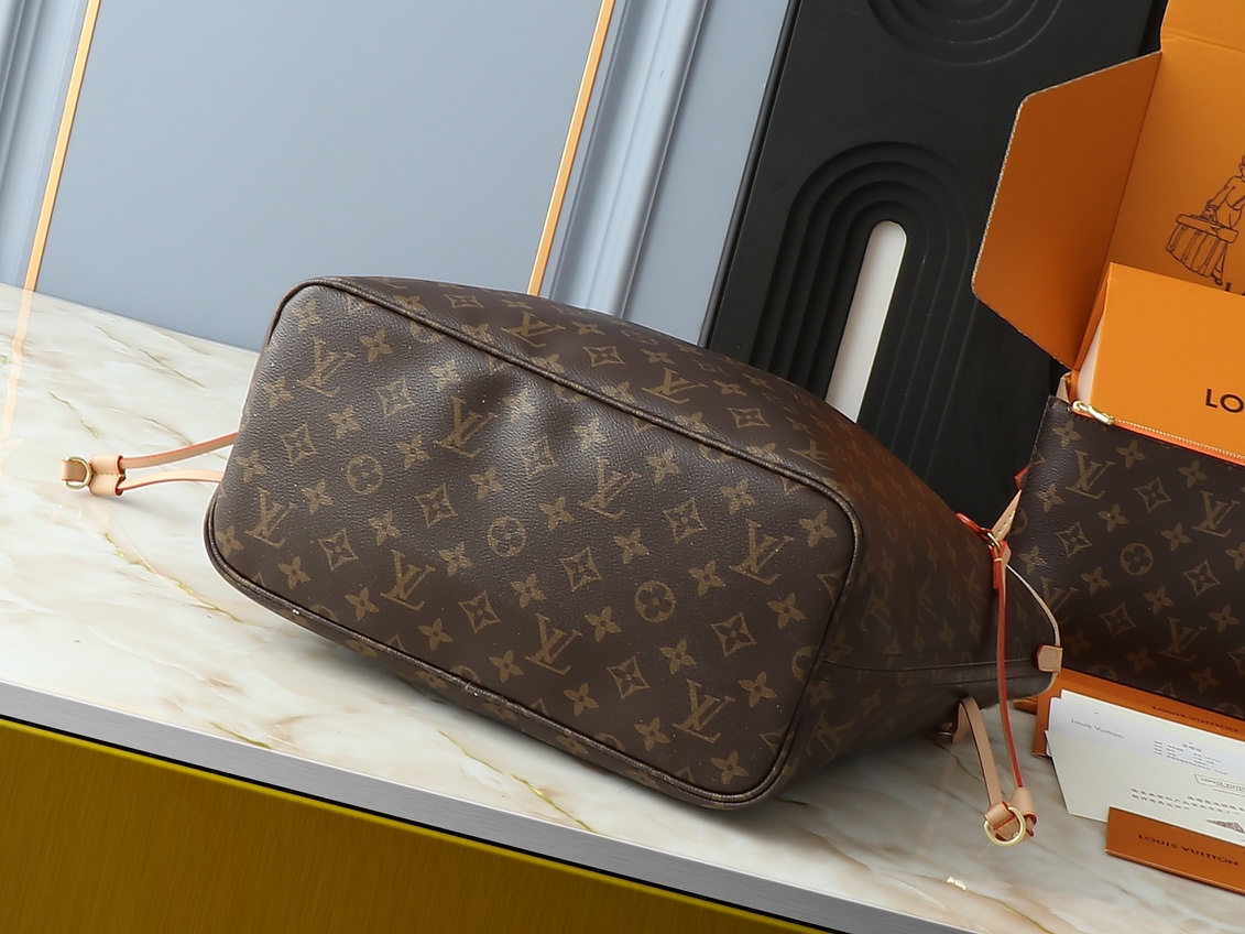 Neverfull Bandoulière Inside Out
