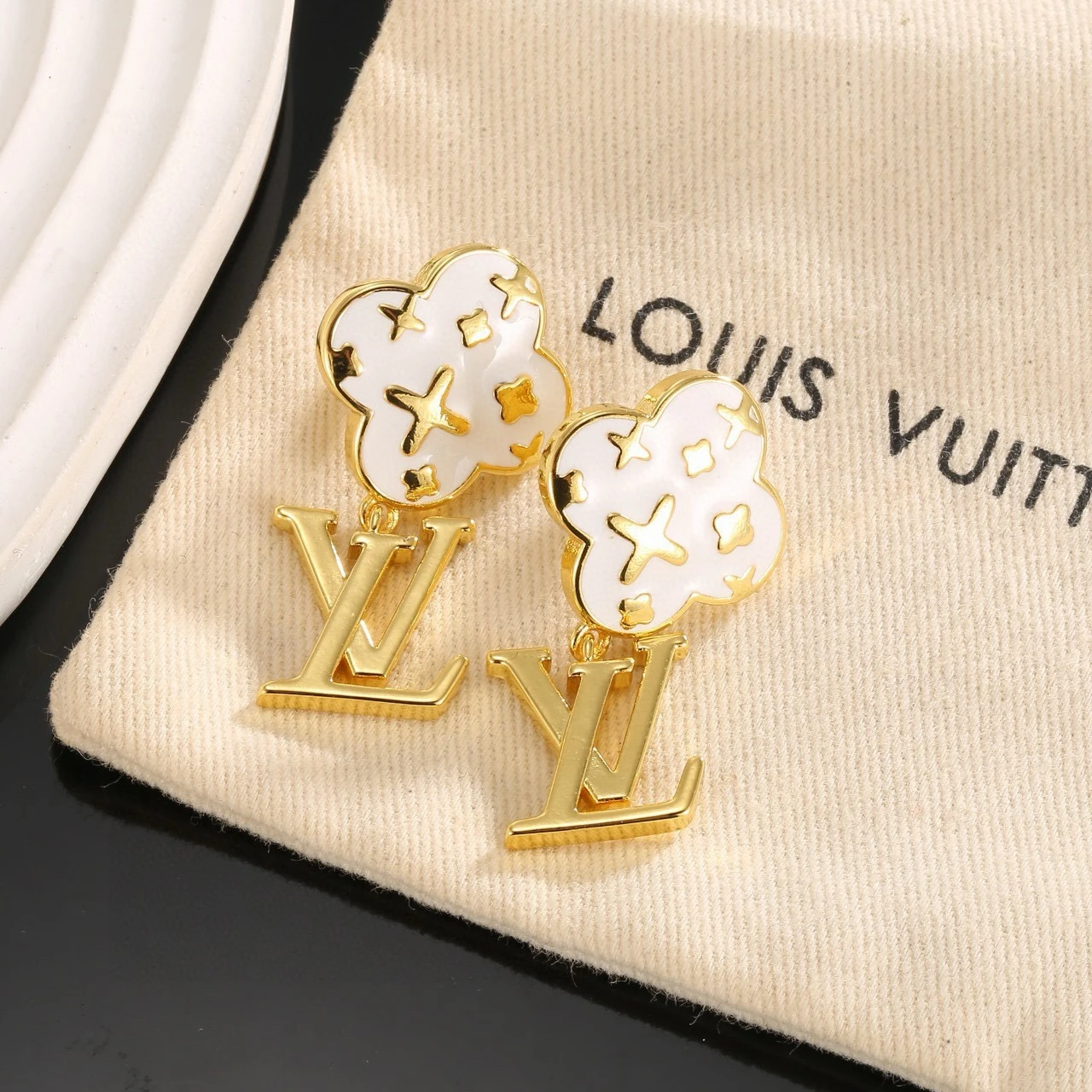 LV Earring