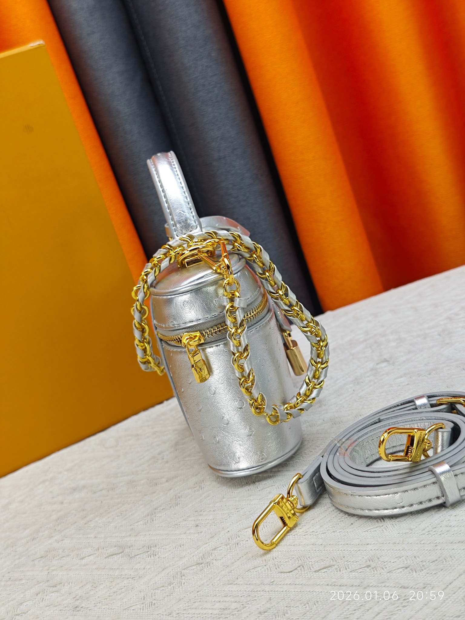 Vanity Chain Pouch