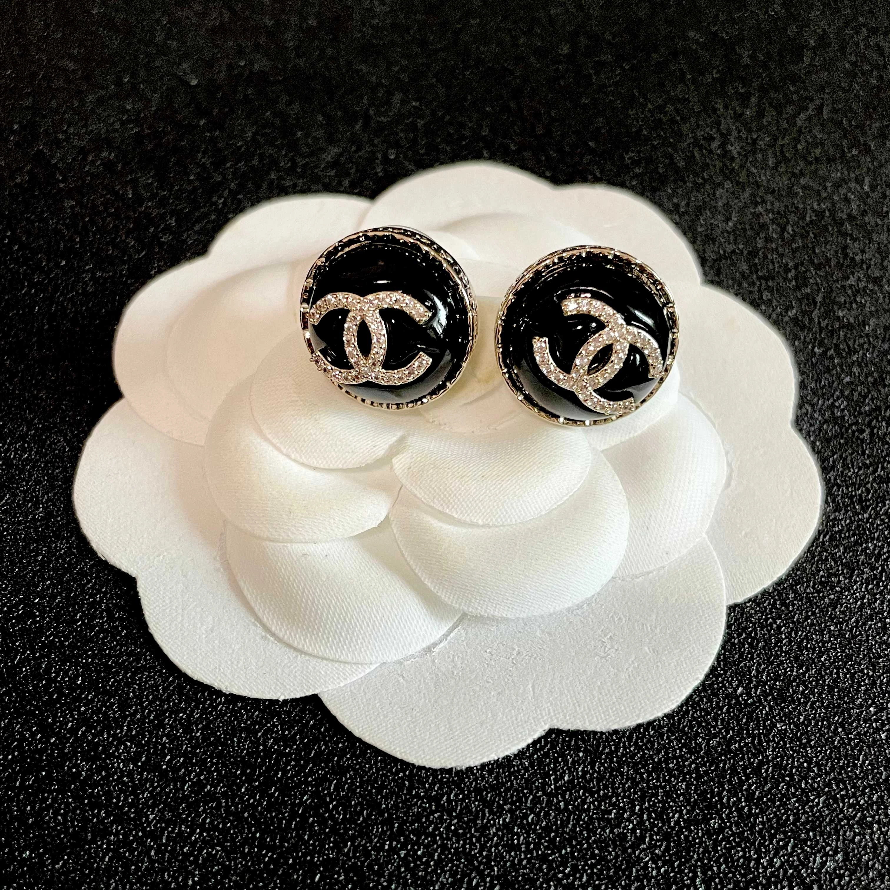 Chanel Earring