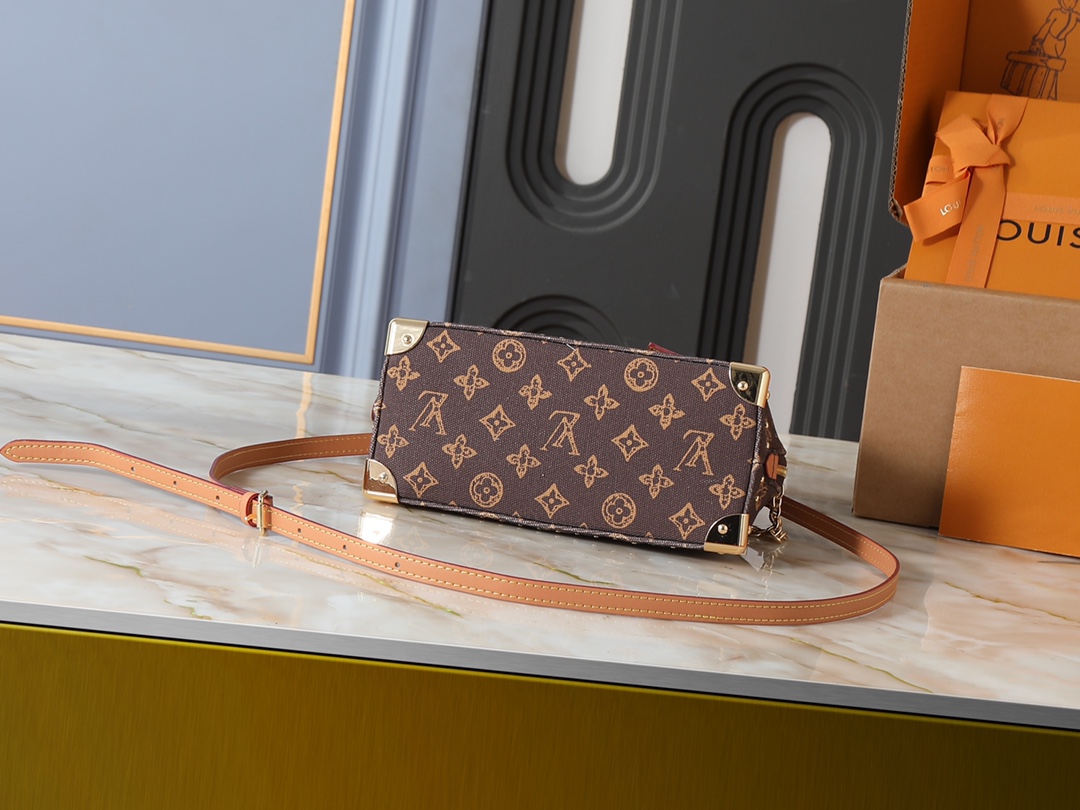 Alma Trunk BB