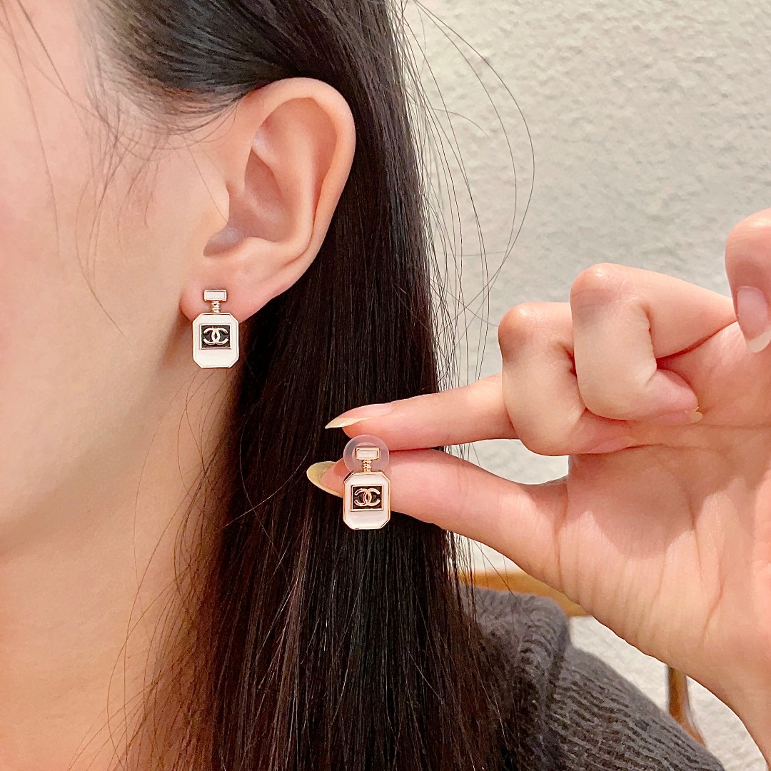 Chanel Earring 5