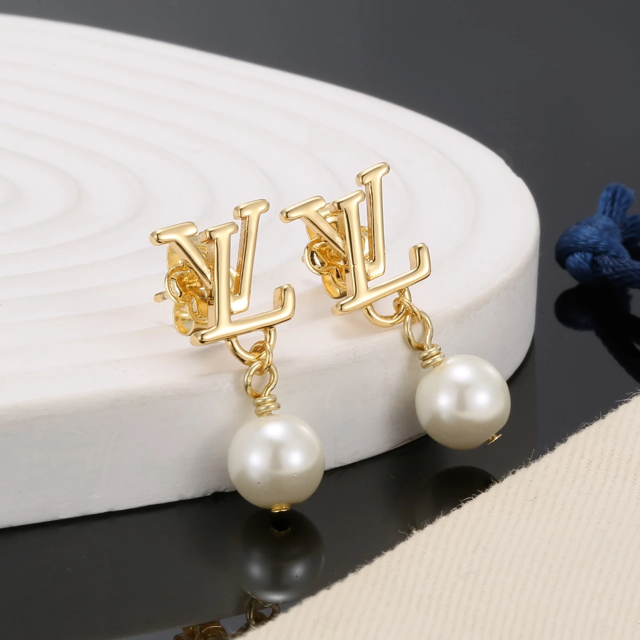 LV Earring