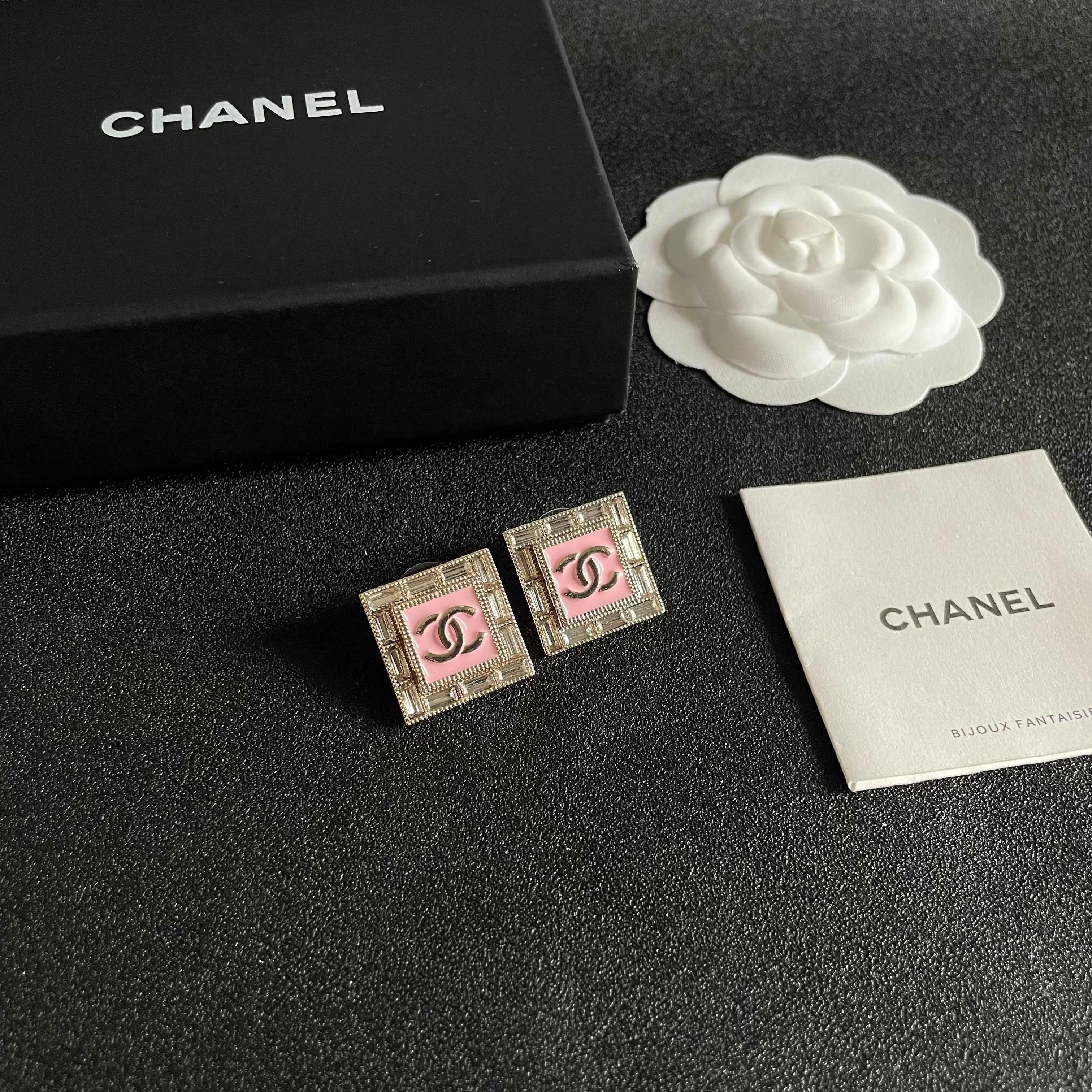 Chanel Earring