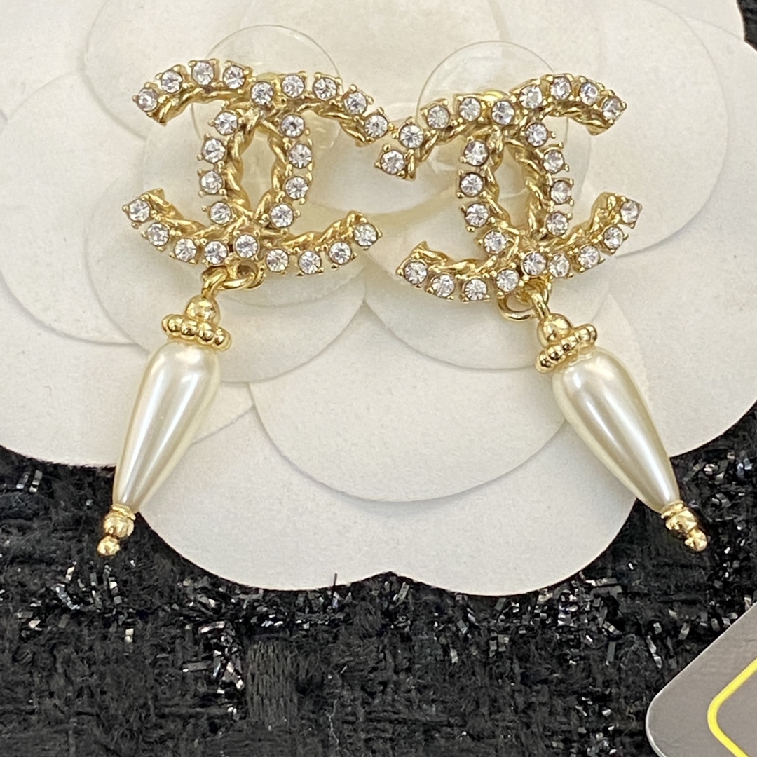 Chanel Earring