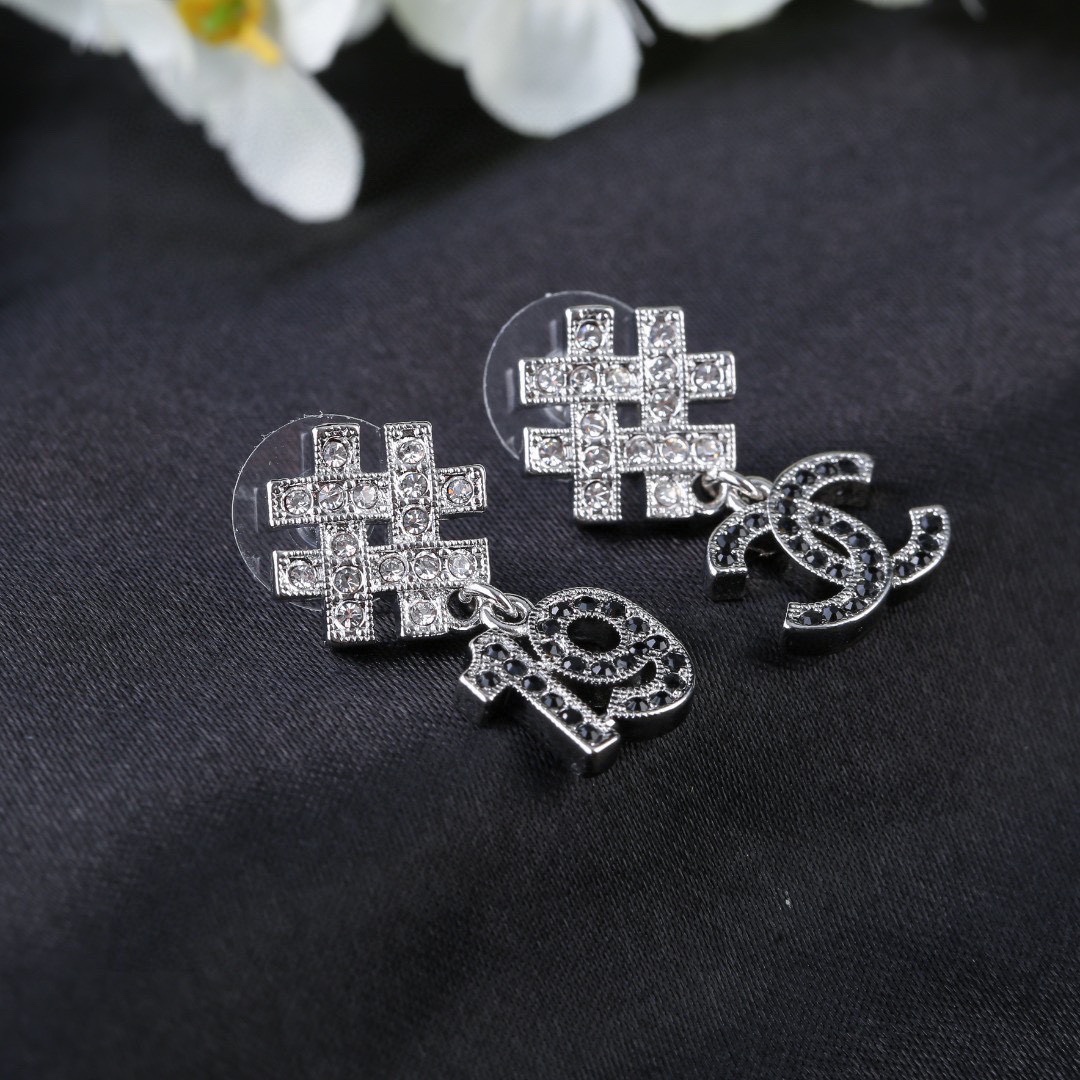 Chanel Earring