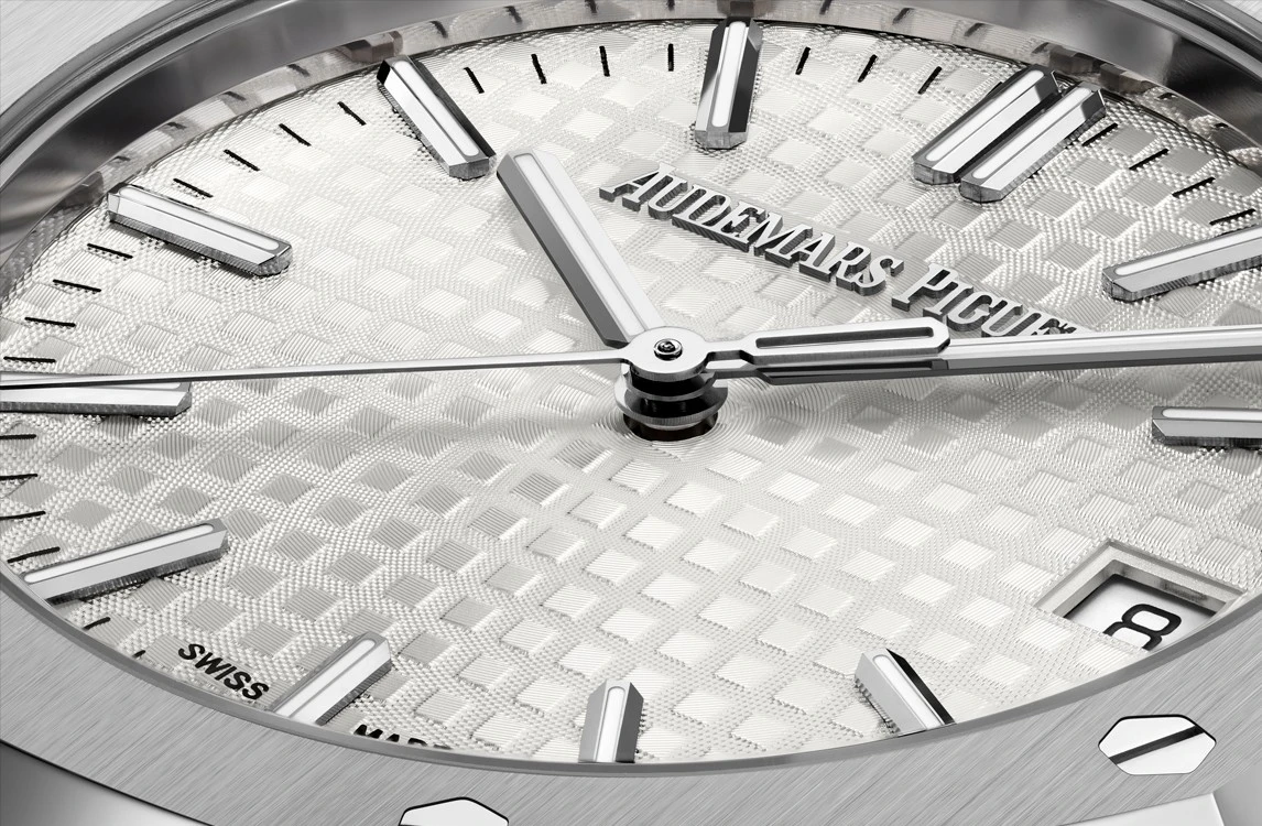 ROYAL OAK SERIES AUTOMATIC WINDING WATCH 5O ANNIVERSARY EDITION Ref. 15550ST.OO.1356ST.01