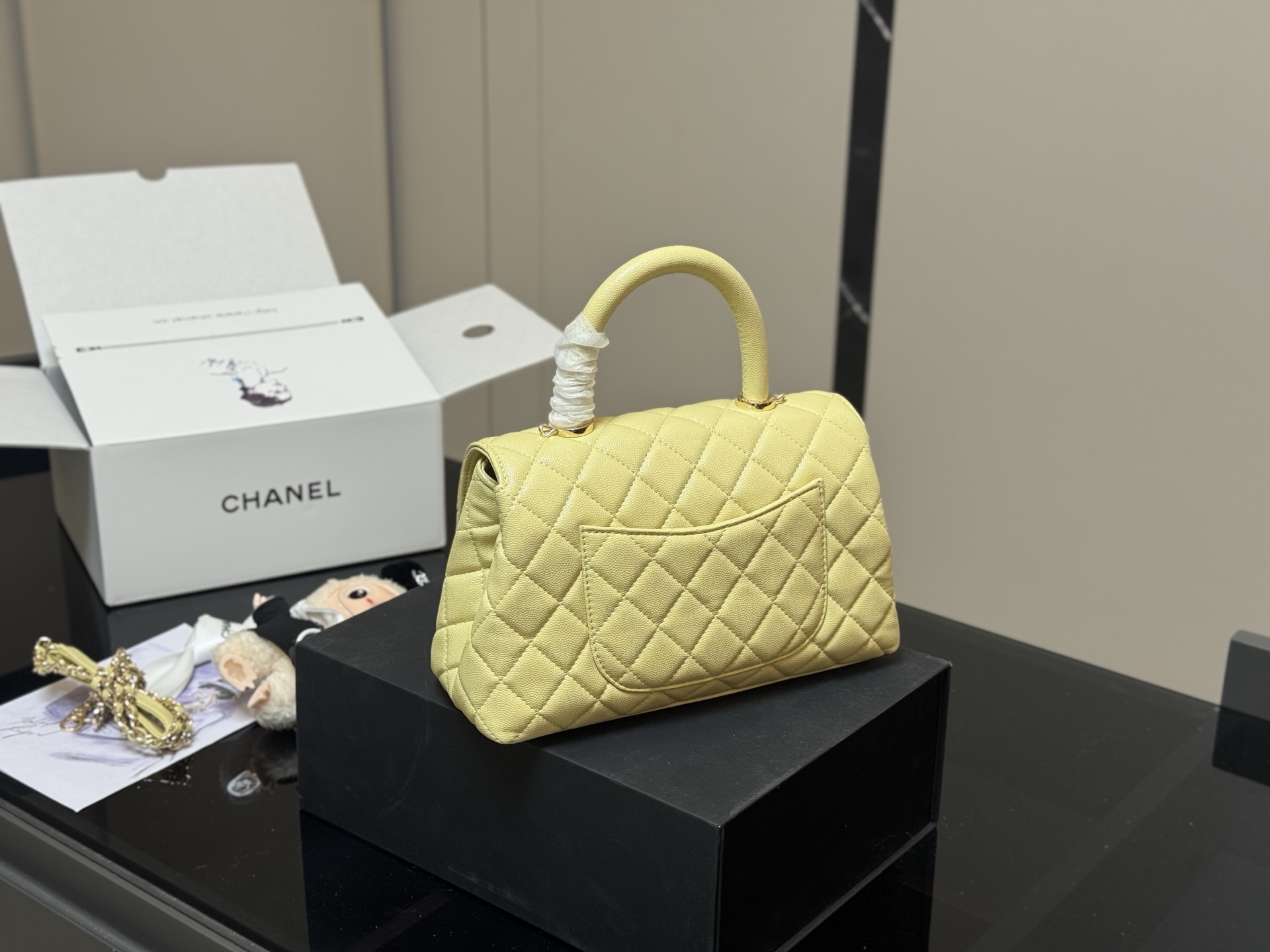 Chanel coco handle bag