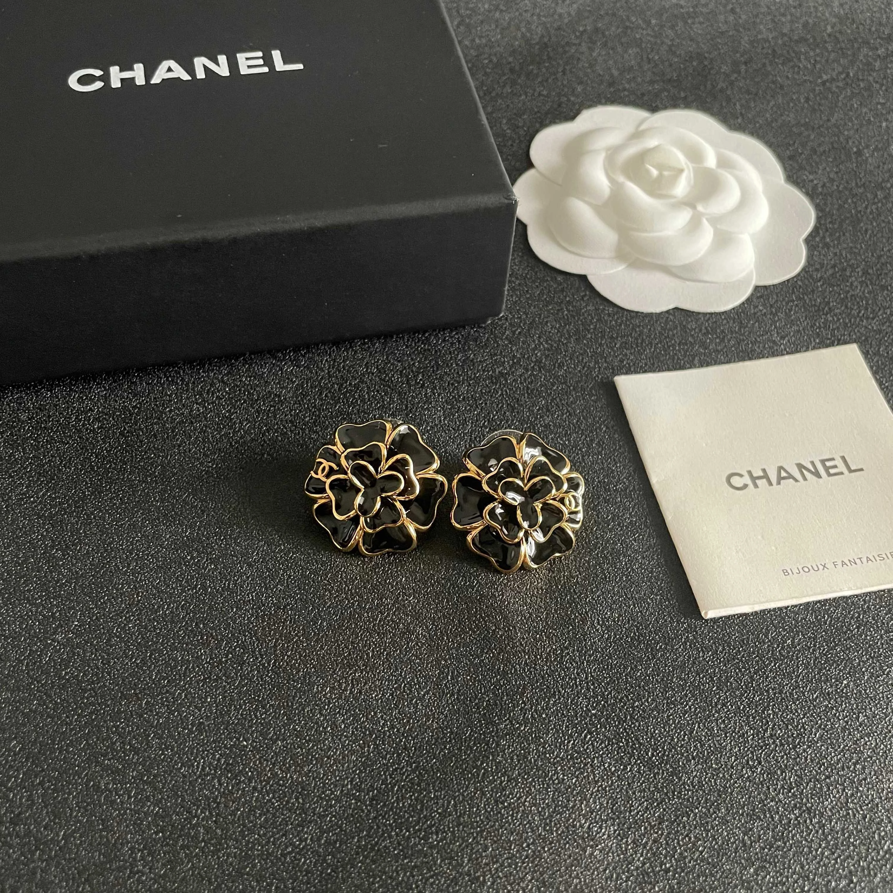 Chanel Earring