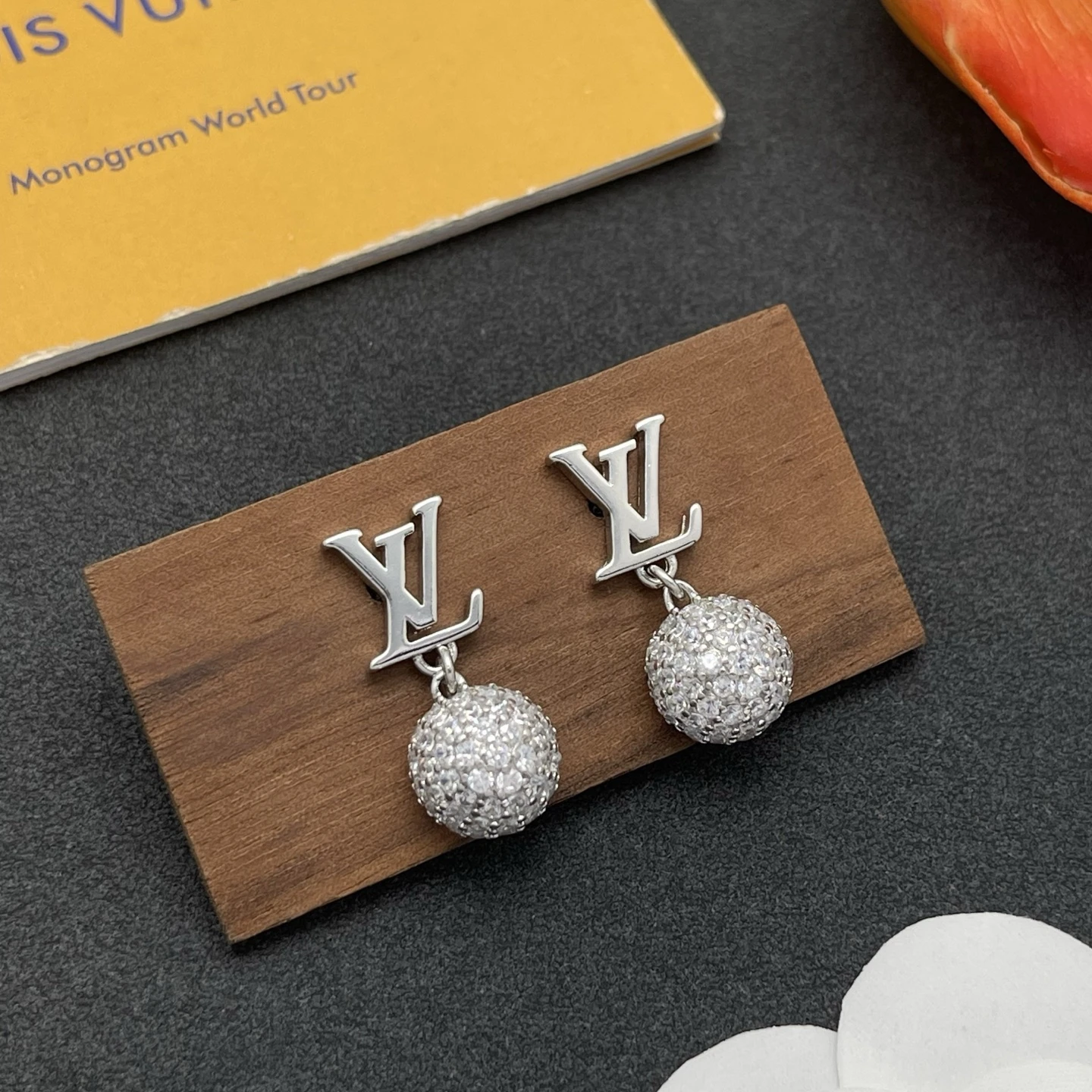 LV Earring